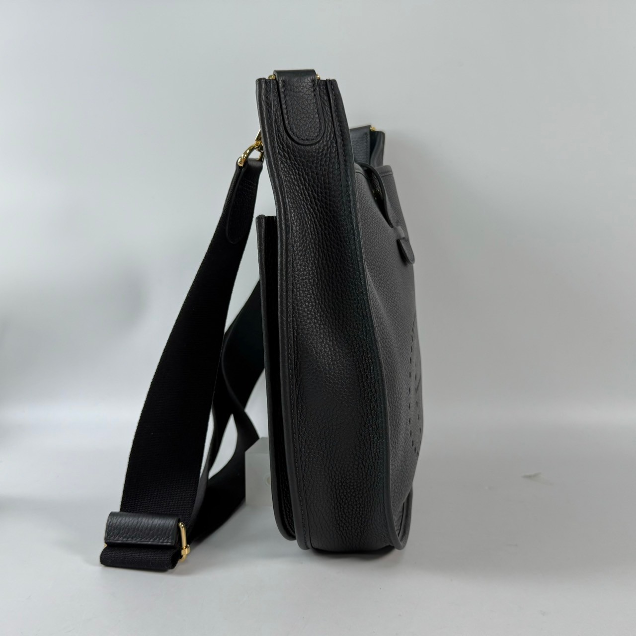 愛馬仕 Hermes Evelyne Bag 伊芙琳包 III 29 EV29 B MM 003 CF/H056277CC89  防塵袋/背帶/購買證明