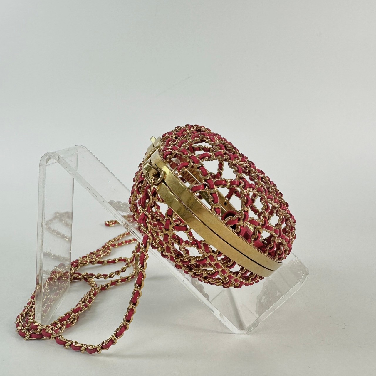 香奈兒 CHANEL 愛心型 晚宴包  晶片款 鏤空皮穿鍊愛心包 原廠盒子/防塵袋