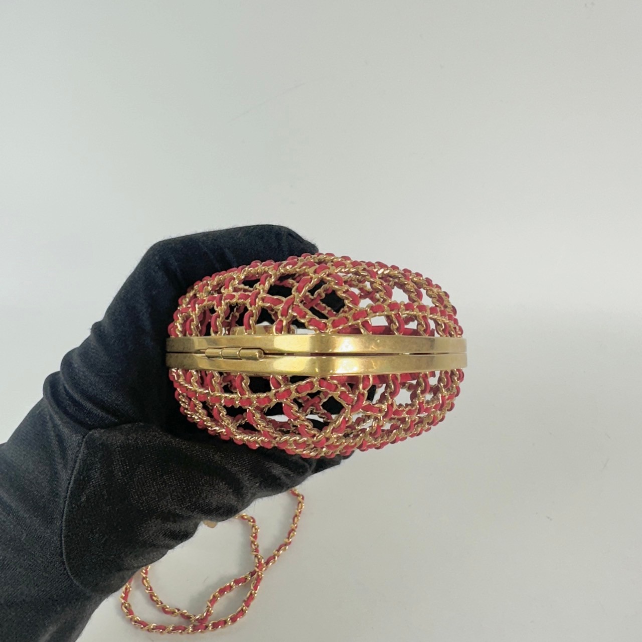 香奈兒 CHANEL 愛心型 晚宴包  晶片款 鏤空皮穿鍊愛心包 原廠盒子/防塵袋