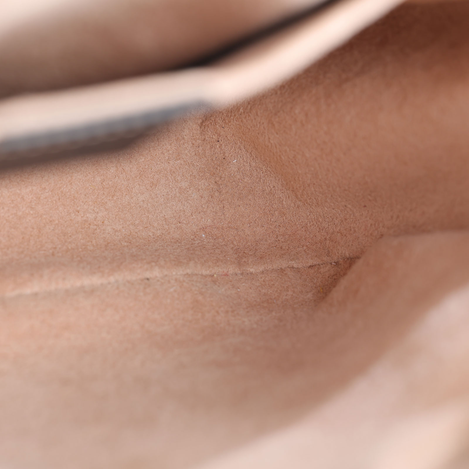 古馳 GUCCI GG Marmont 小型 絎縫 肩揹袋 447632 黑金MARMONT相機包 防塵袋