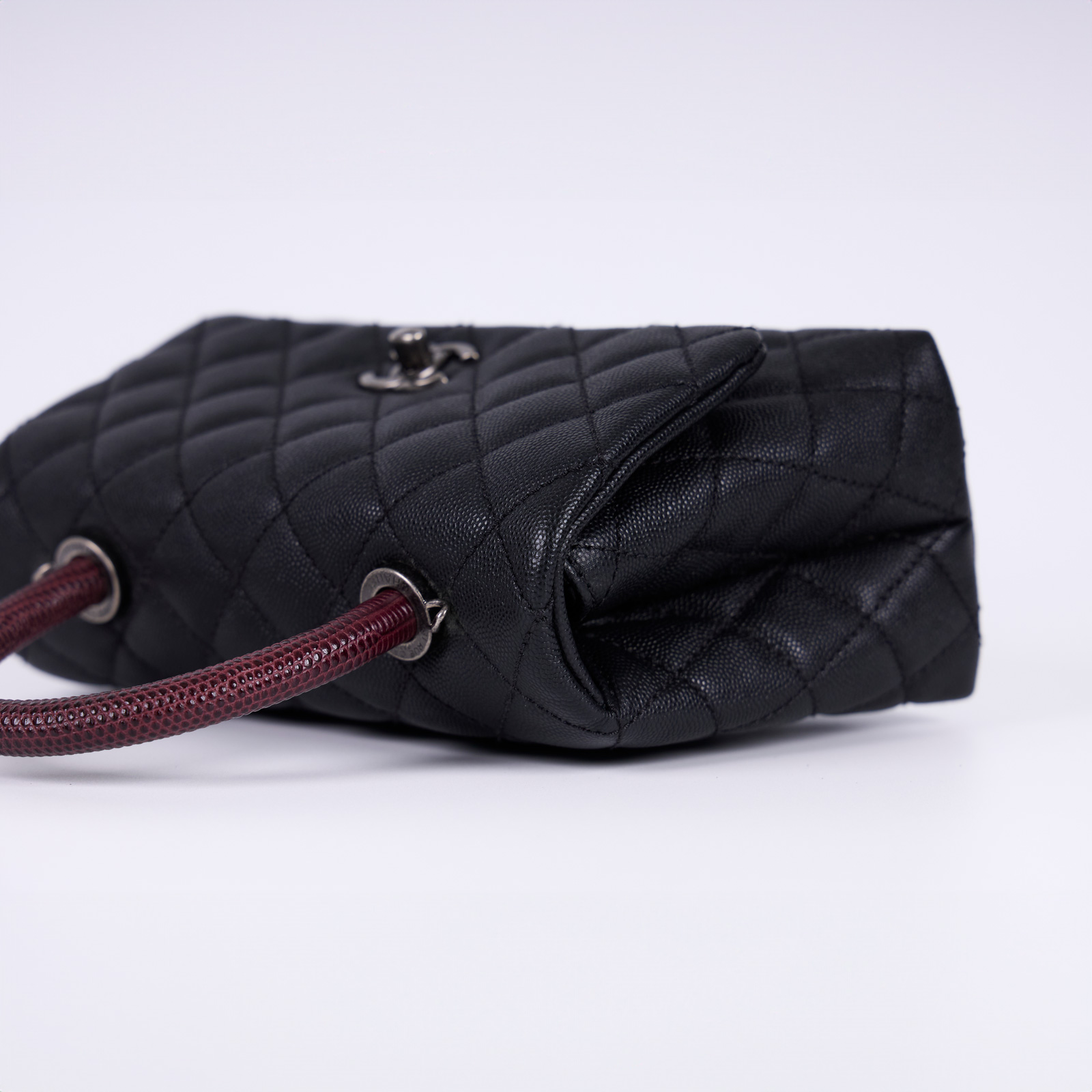 香奈兒 CHANEL Handle 24 手提 口蓋包 A92990 23開 黑銀蜥蜴手把COCO HANDLE 原廠盒子/防塵袋/背帶/保證卡