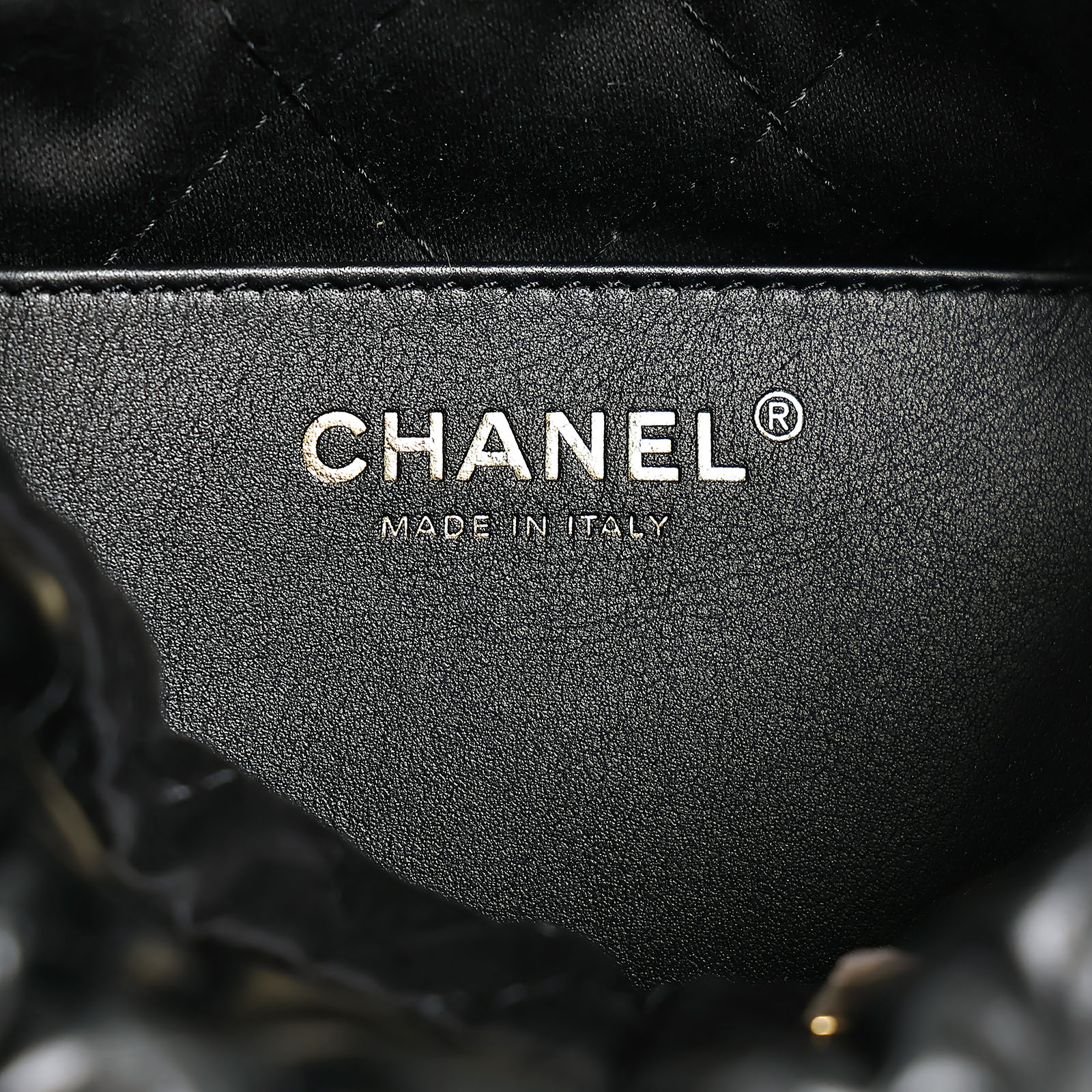 香奈兒 CHANEL 22 迷你 束口包 AS3980 晶片款 黑金22包MINI 防塵袋