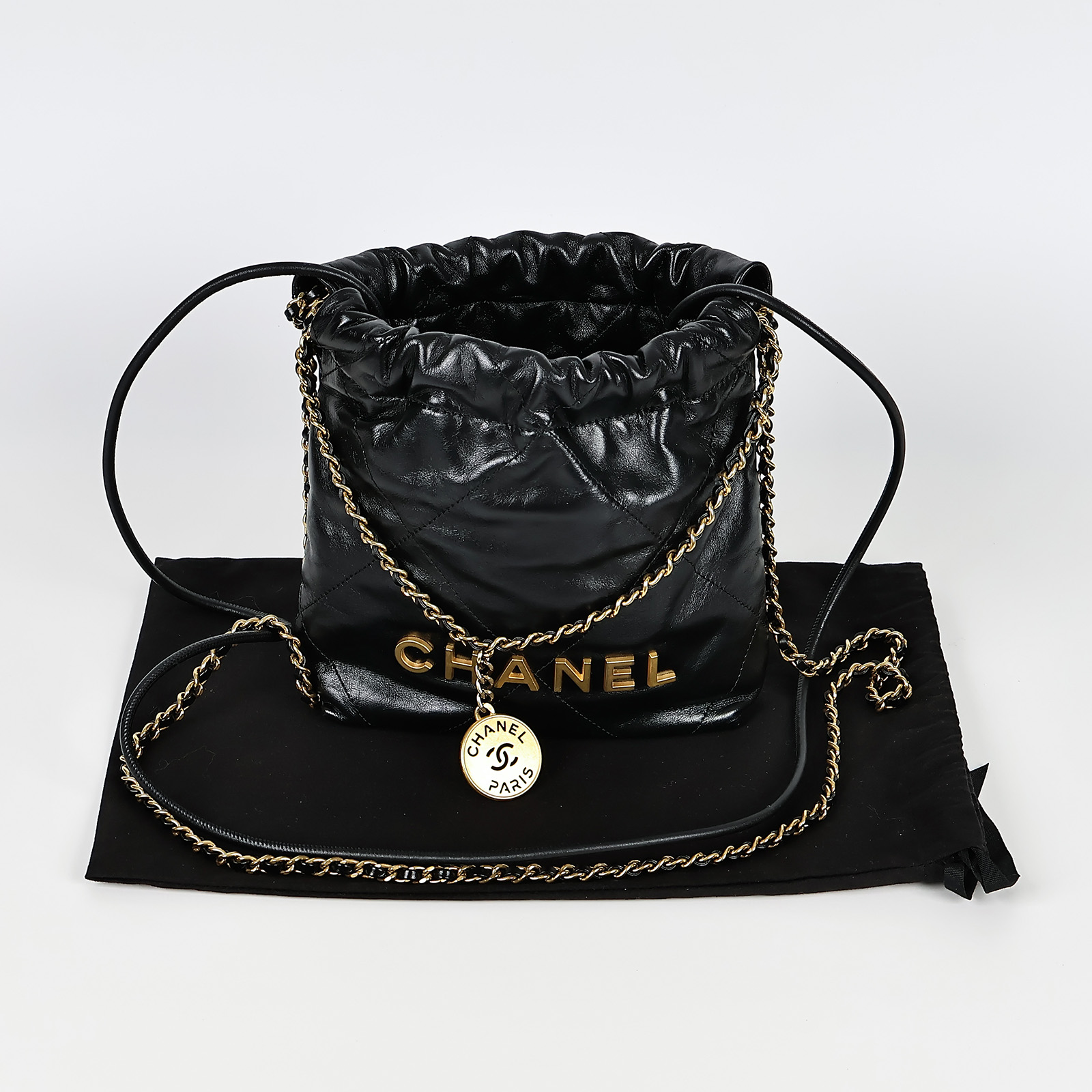 香奈兒 CHANEL 22 迷你 束口包 AS3980 晶片款 黑金22包MINI 防塵袋