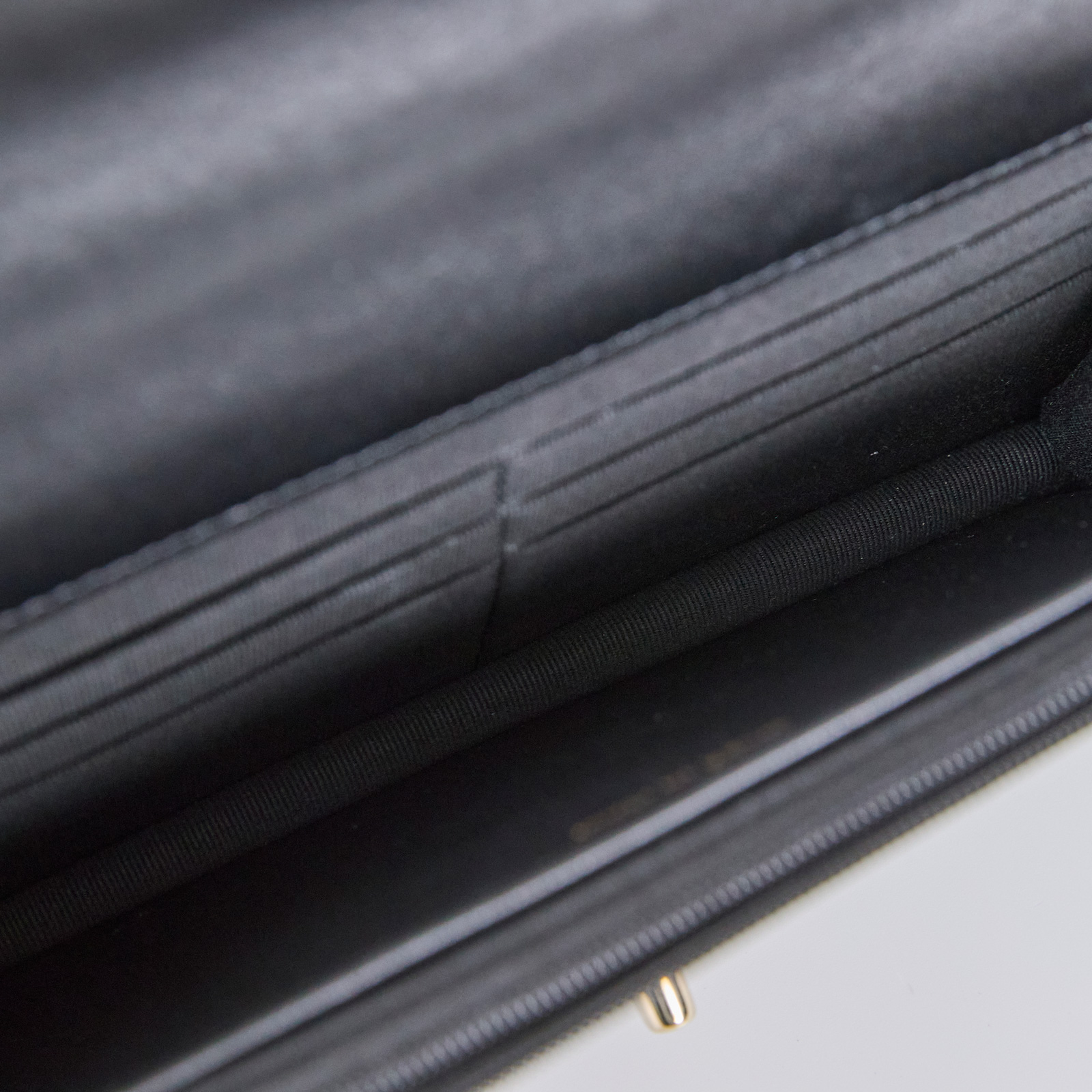 香奈兒 CHANEL Handle 珍珠 woc 肩背包 AP3952 晶片款 黑金羊珍珠HANDEL WOC 防塵袋/購買證明