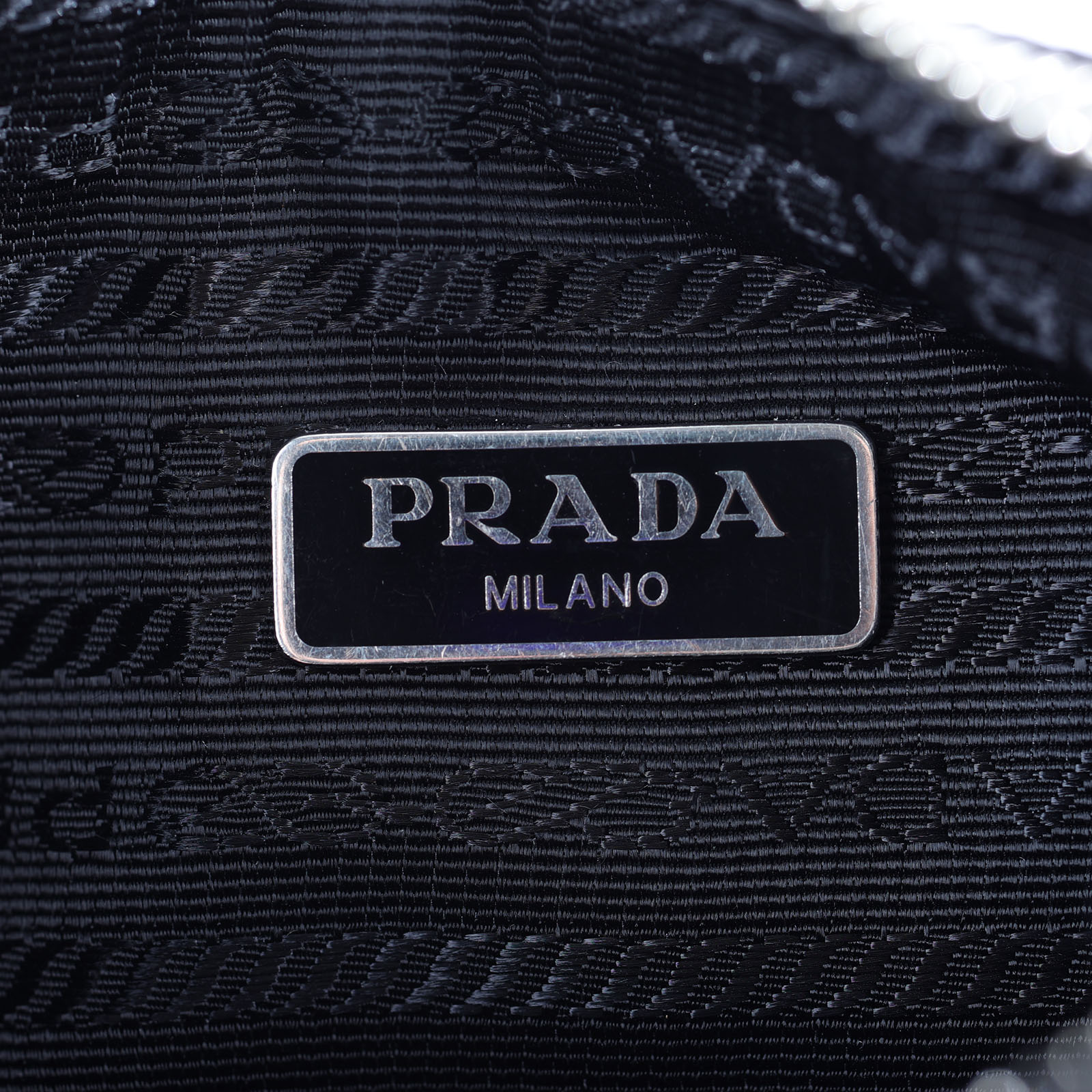 普拉達 PRADA Prada Re-Edition 環保尼龍 迷你袋 1NE204 黑尼龍MINI HOBO肩背包 防塵袋/購買證明影本