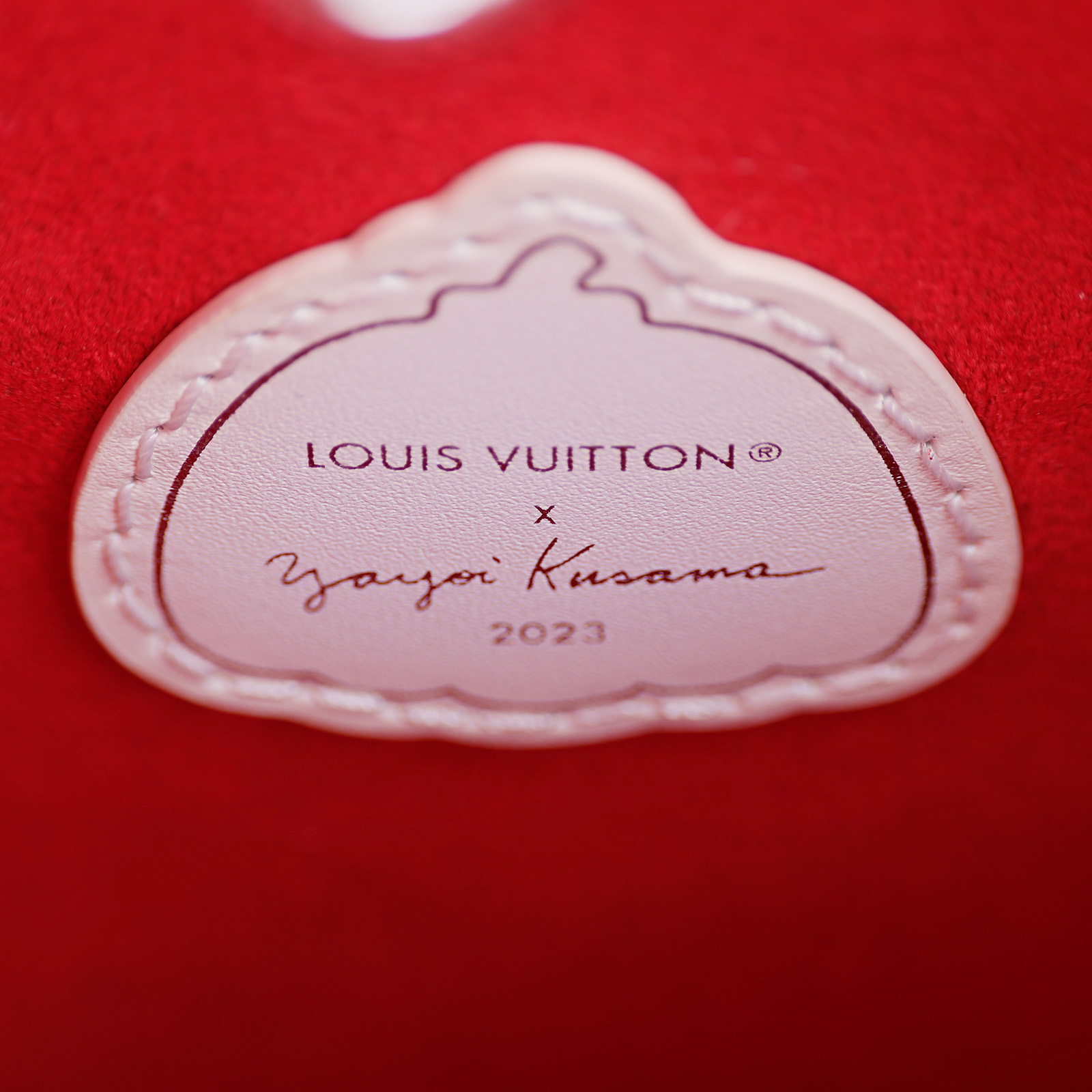路易威登 LOUIS VUITTON 聯名YK 草間彌生 OnTheGo PM 肩背 托特包 M46412 晶片款  防塵袋/背帶/吊牌