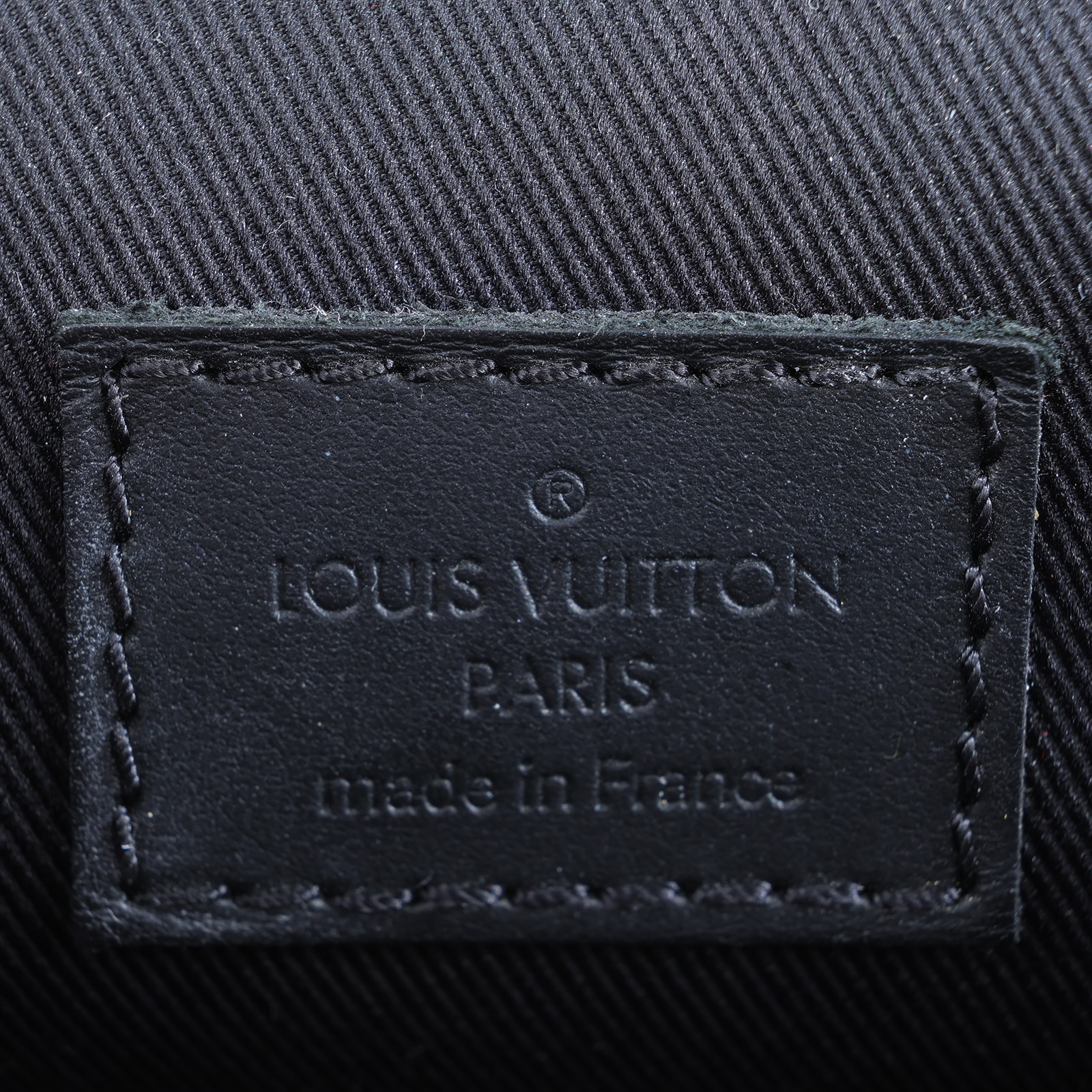 路易威登 LOUIS VUITTON Steamer 隨身 錢包 黑色 M81746 晶片款 黑原花壓紋STEAMER肩背包 原廠盒子/防塵袋/購買證明