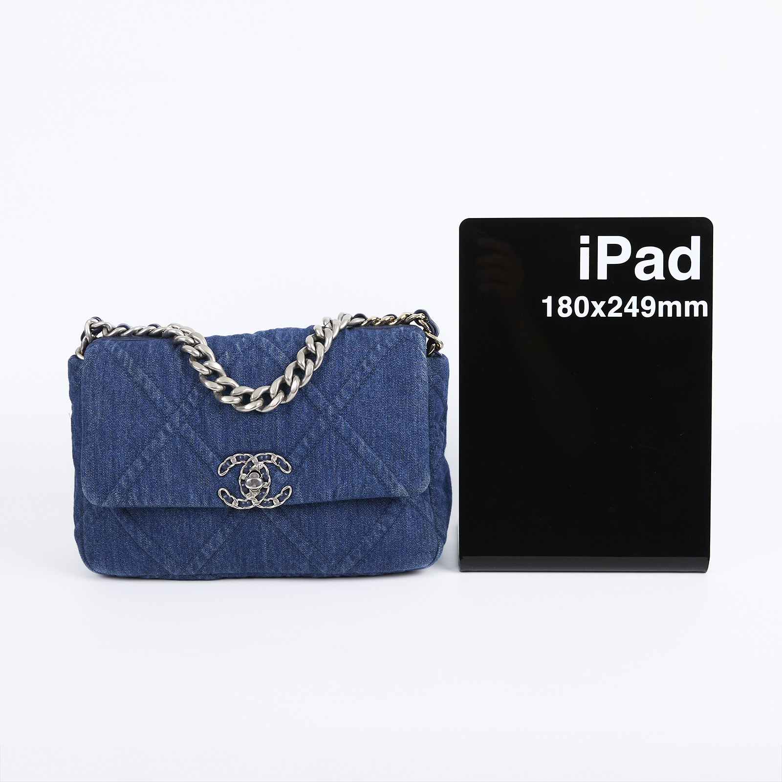 香奈兒 CHANEL 19 口蓋包 菱格紋 金銀鍊帶 手提 肩背包 AS1160 晶片款 藍銀牛仔19 26CM 原廠盒子/防塵袋