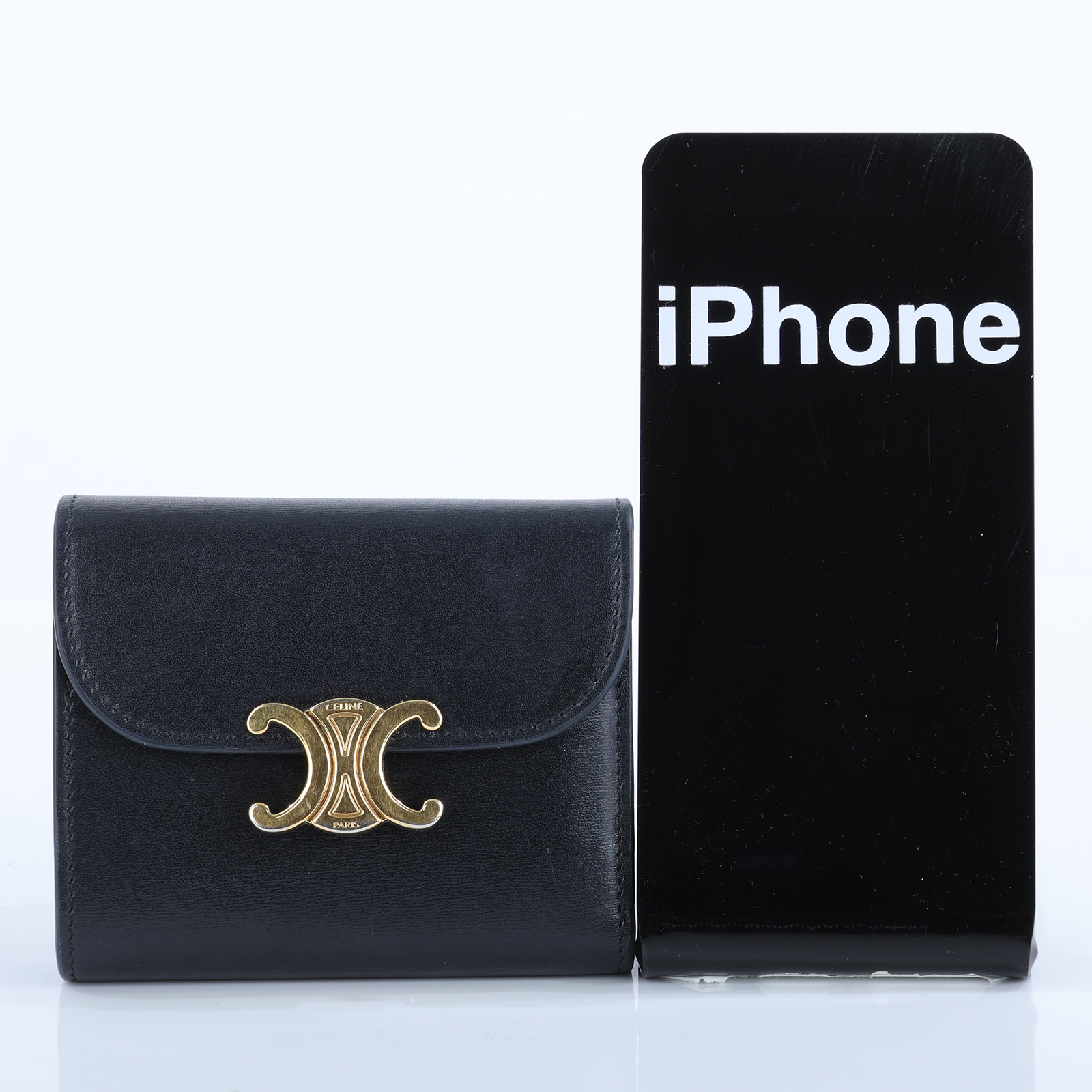 思琳 CELINE 亮面牛皮革 小型 TRIOMPHE COMPACT 銀包連零錢格 10D783DPV 黑凱旋門翻蓋三折短夾 原廠盒子/防塵袋