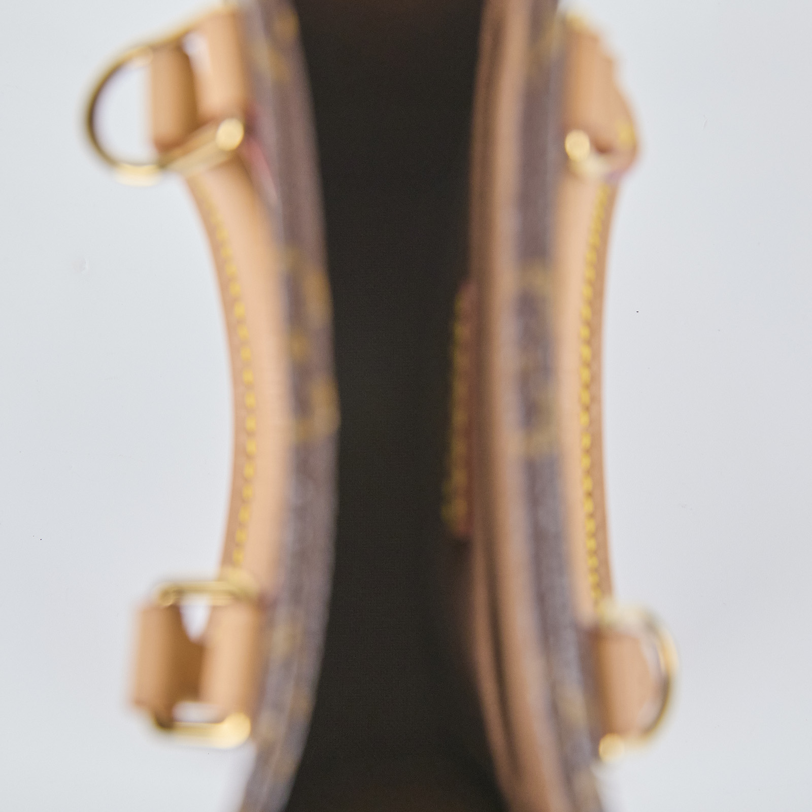 路易威登 LOUIS VUITTON Petit Sac Plat 經典帆布 斜背包 M69442 晶片款  原廠盒子/防塵袋/背帶/購買證明/發票