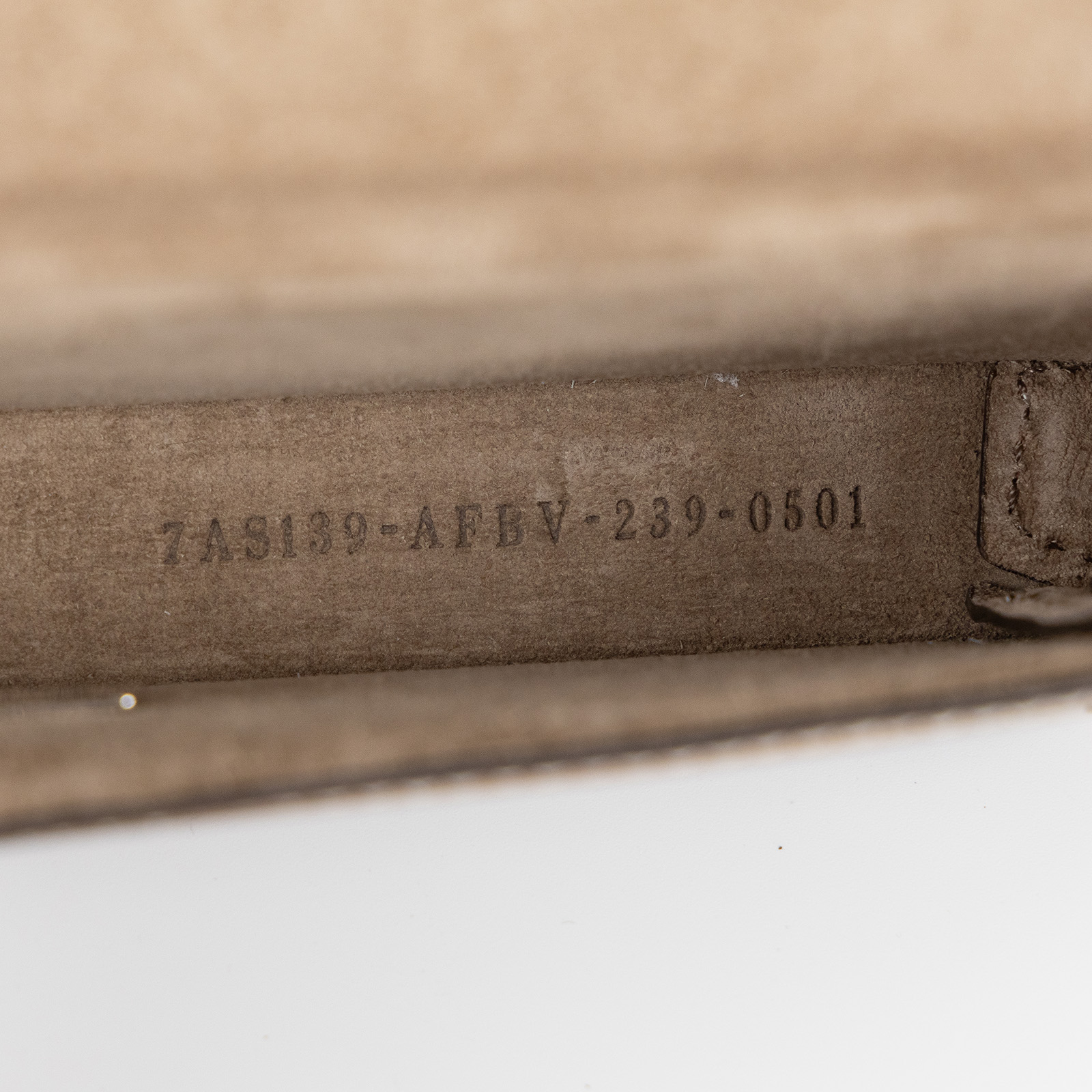 芬迪 FENDI Mini Soft Trunk Baguette 帆布 斜背手機包 7AS139AFBV  原廠盒子/防塵袋/背帶/保證卡/購買證明影本