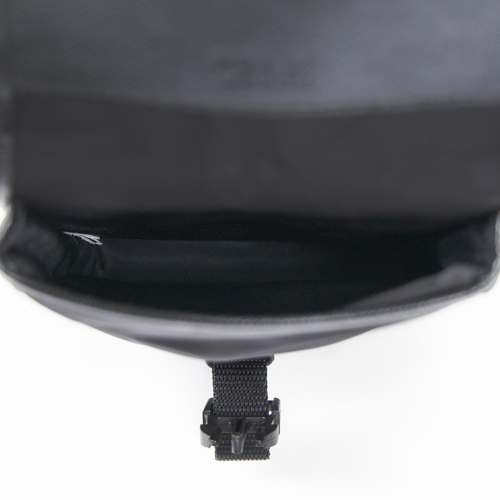 普拉達 PRADA Re-Nylon Saffiano 皮革 智慧型手機 保護套 2ZH109_2DMH 黑尼龍肩背包 原廠盒子/防塵袋