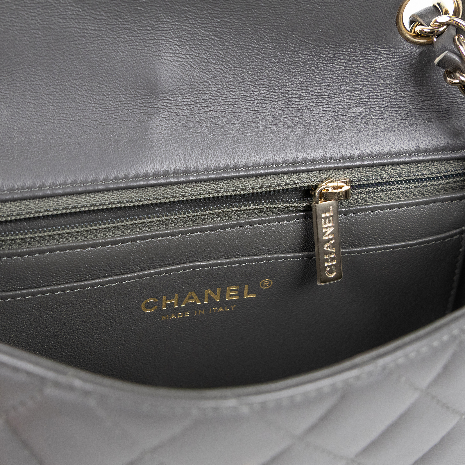 香奈兒 CHANEL CF 迷你 口蓋包 A69900 Y04059 29開灰金羊COCO20 防塵袋/保證卡/購買證明影本