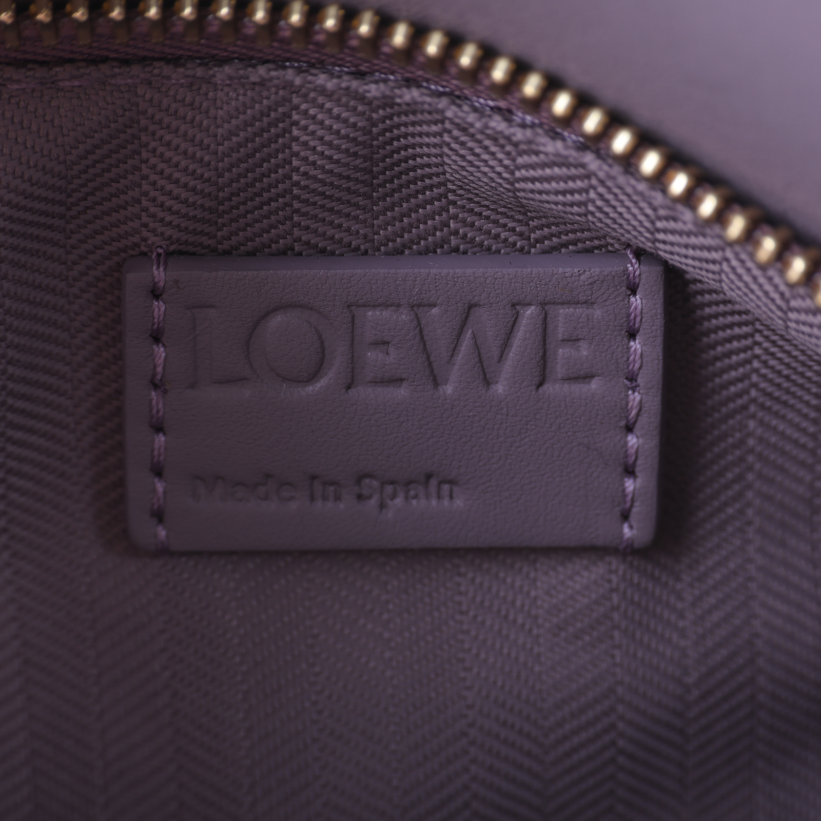 羅意威 LOEWE Small Puzzle Edge 手拿 肩背 斜背包 A510P60X24  防塵袋/背帶/兔年限定吊墜