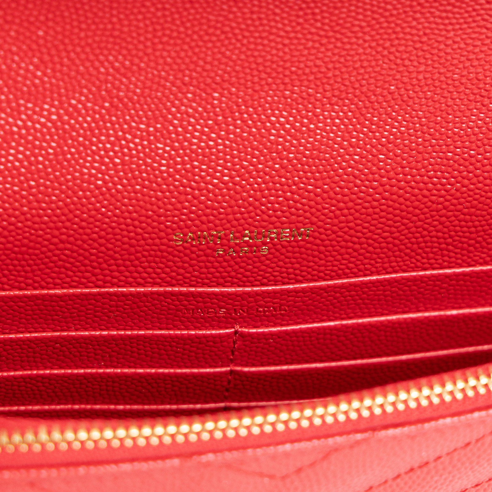 聖羅蘭 YSL SAINT LAURENT 山形紋 鏈袋 信封包 金扣 393953BOW01 紅金魚子醬WOC 原廠盒子/防塵袋/背帶