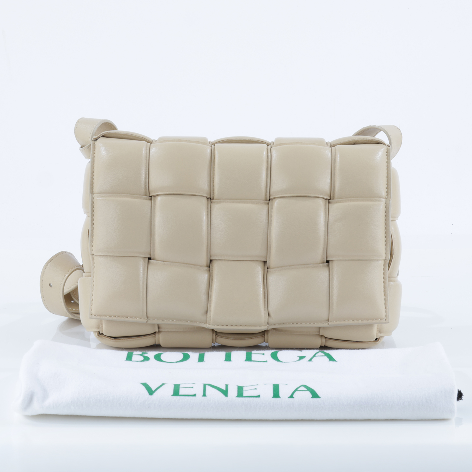 寶緹嘉 BOTTEGA VENETA Small Padded Cassette 小型 枕頭編織包 肩背包 斜背包 B09153D25C  防塵袋