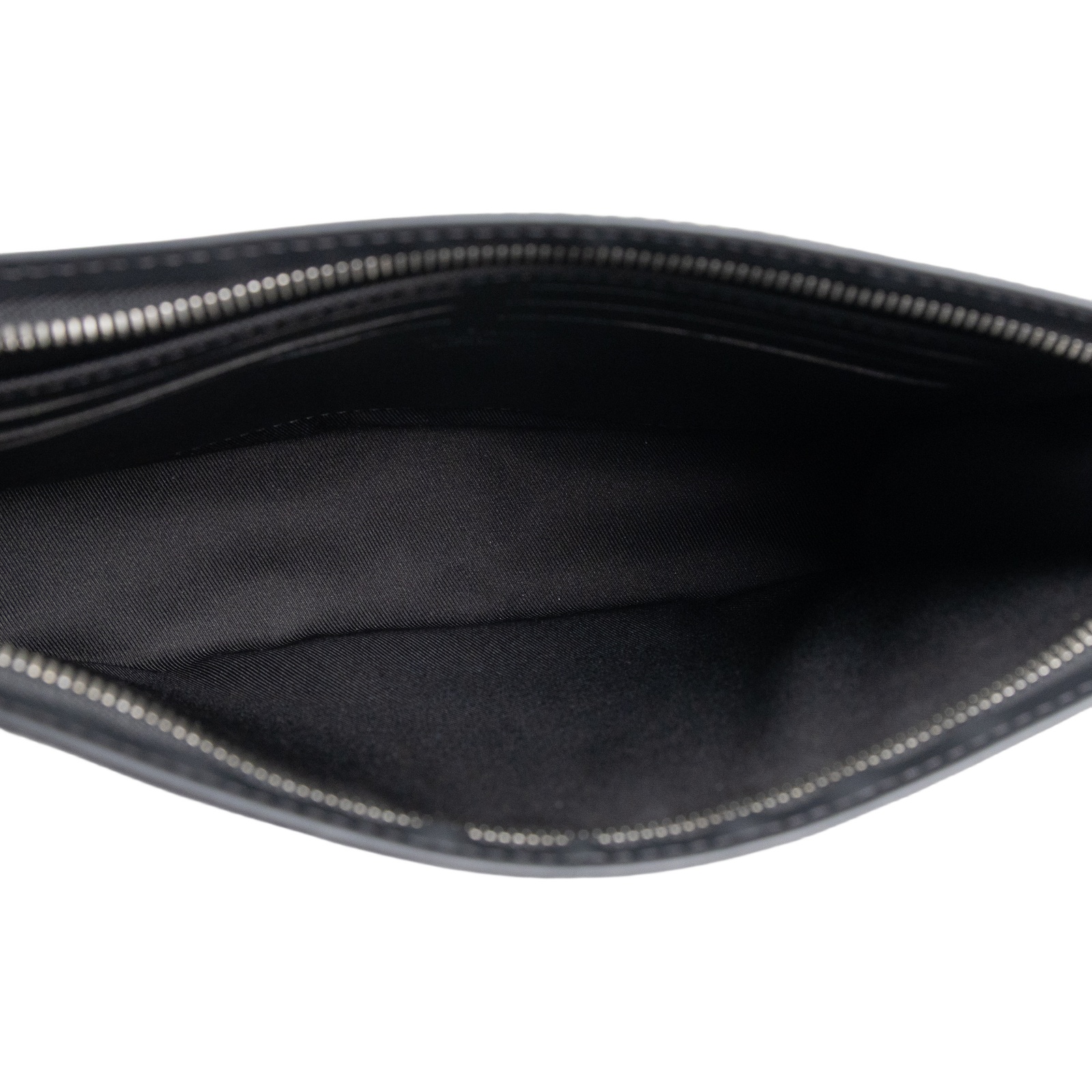 路易威登 LOUIS VUITTON Pochette Voyage MM 手拿包 Eclipse M69535 晶片款 黑原花手拿包 防塵袋