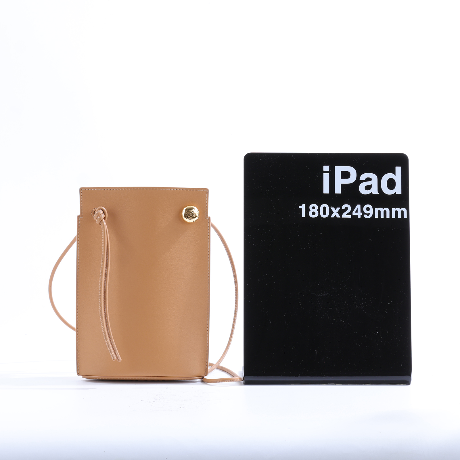 羅意威 LOEWE Pebble Dice pocket 隨身小包 斜背包 CPBPR12X01  防塵袋/購買證明影本