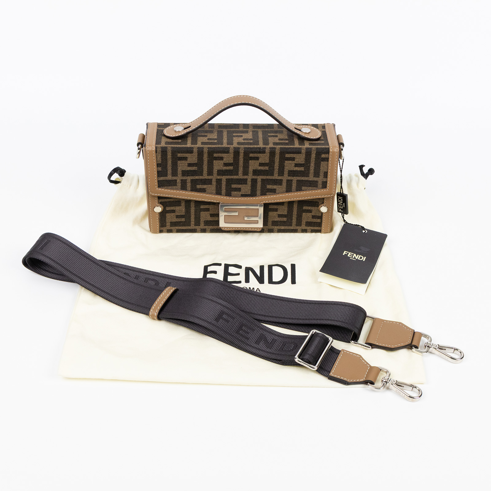 芬迪 FENDI FF Baguette Soft Trunk 手提 斜背包 7VA565AFBV 咖FF SOFT TRUNK BAGUETTE 防塵袋/背帶