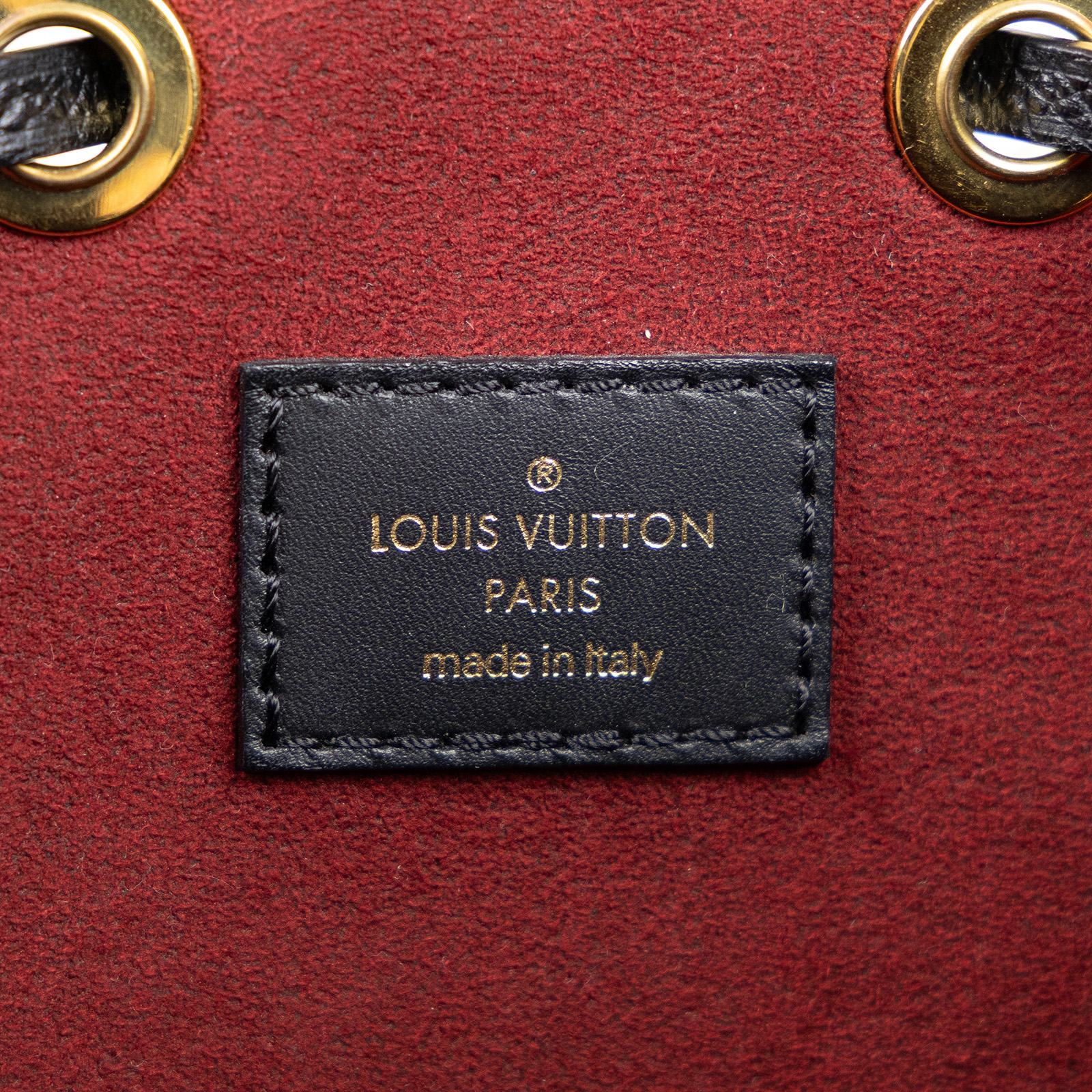 路易威登 LOUIS VUITTON NéoNoé MM 皮革 肩背 水桶包 黑色/奶油色 M45497 晶片款 黑NEONOE MM 防塵袋