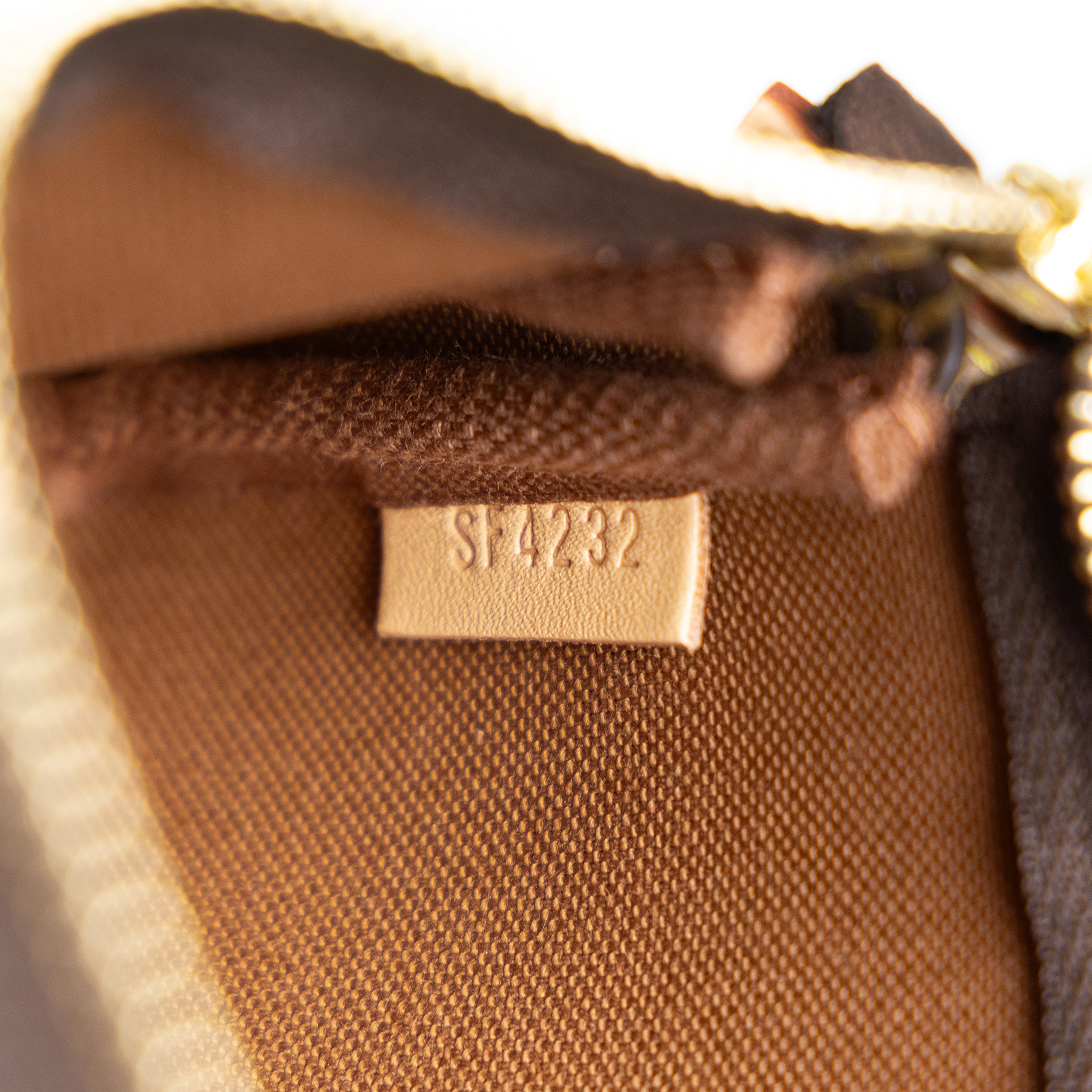 路易威登 LOUIS VUITTON Monogram塗層帆布 鏈帶 迷你小皮包 M82510 原花MINI小包 原廠盒子/防塵袋/鍊條1