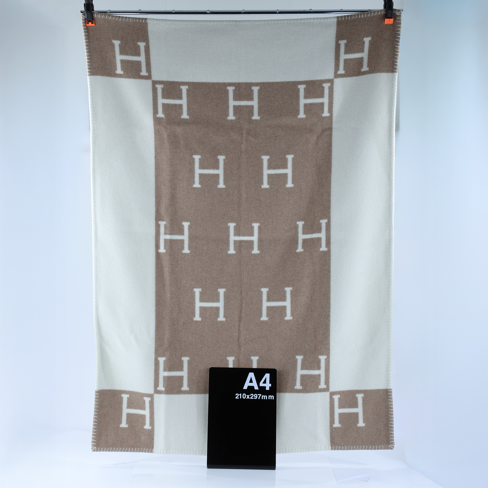 愛馬仕 Hermes Avalon 嬰兒毛毯 中榛子色 H102704Mv11  棕色H毛毯 原廠盒子