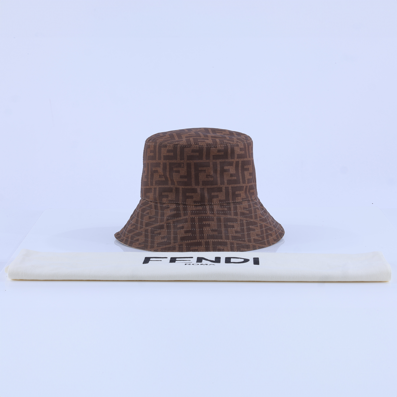 芬迪 FENDI FF提花 布質 棒球帽 FXQ200A2NP_S 咖FF雙面漁夫帽#S 防塵袋