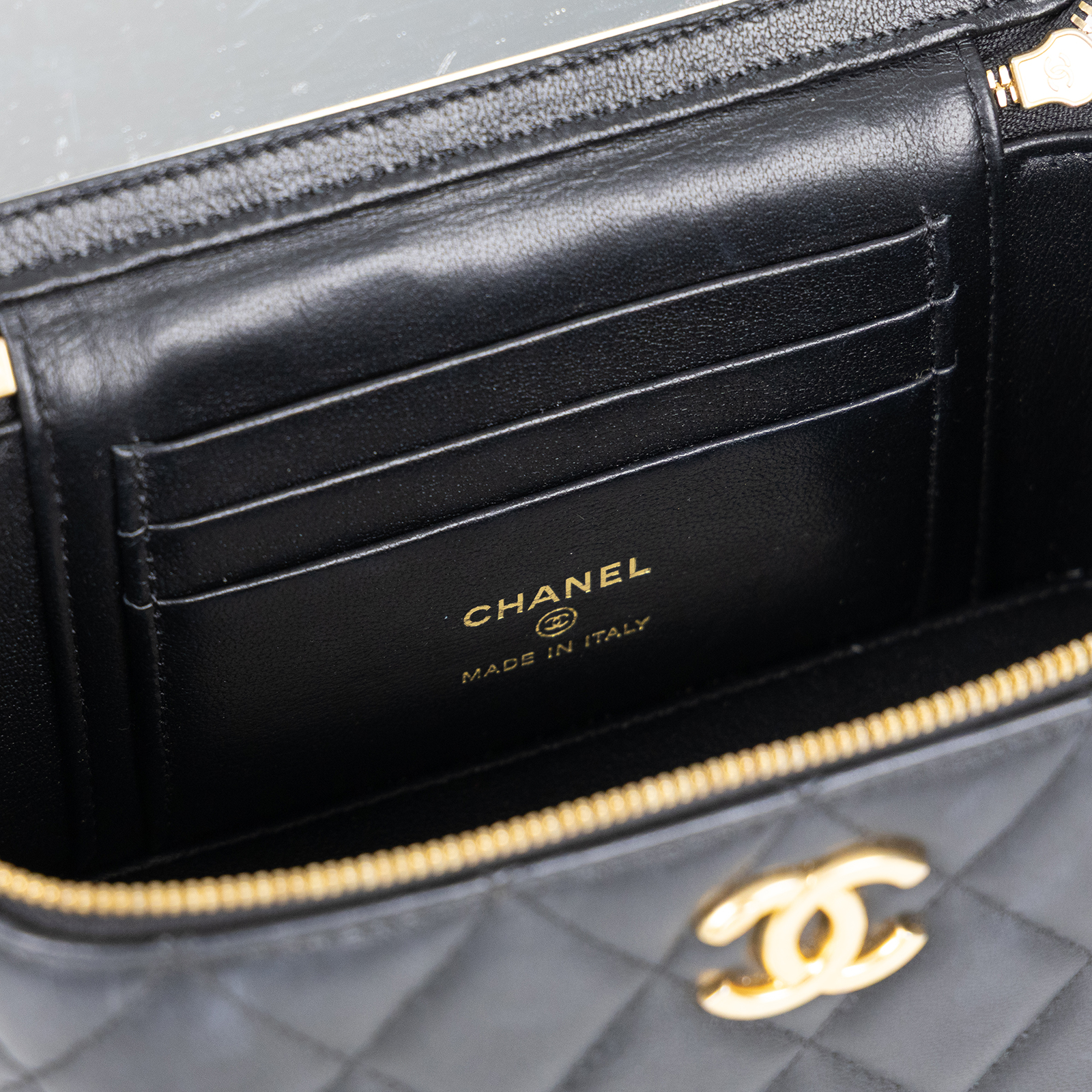 香奈兒 CHANEL CC LOGO 化妝盒 化妝箱 斜背包 Vanity Case AP3258 晶片款 黑金羊黑桃愛心珍珠鏈VANITY CASE 防塵袋/原廠盒子