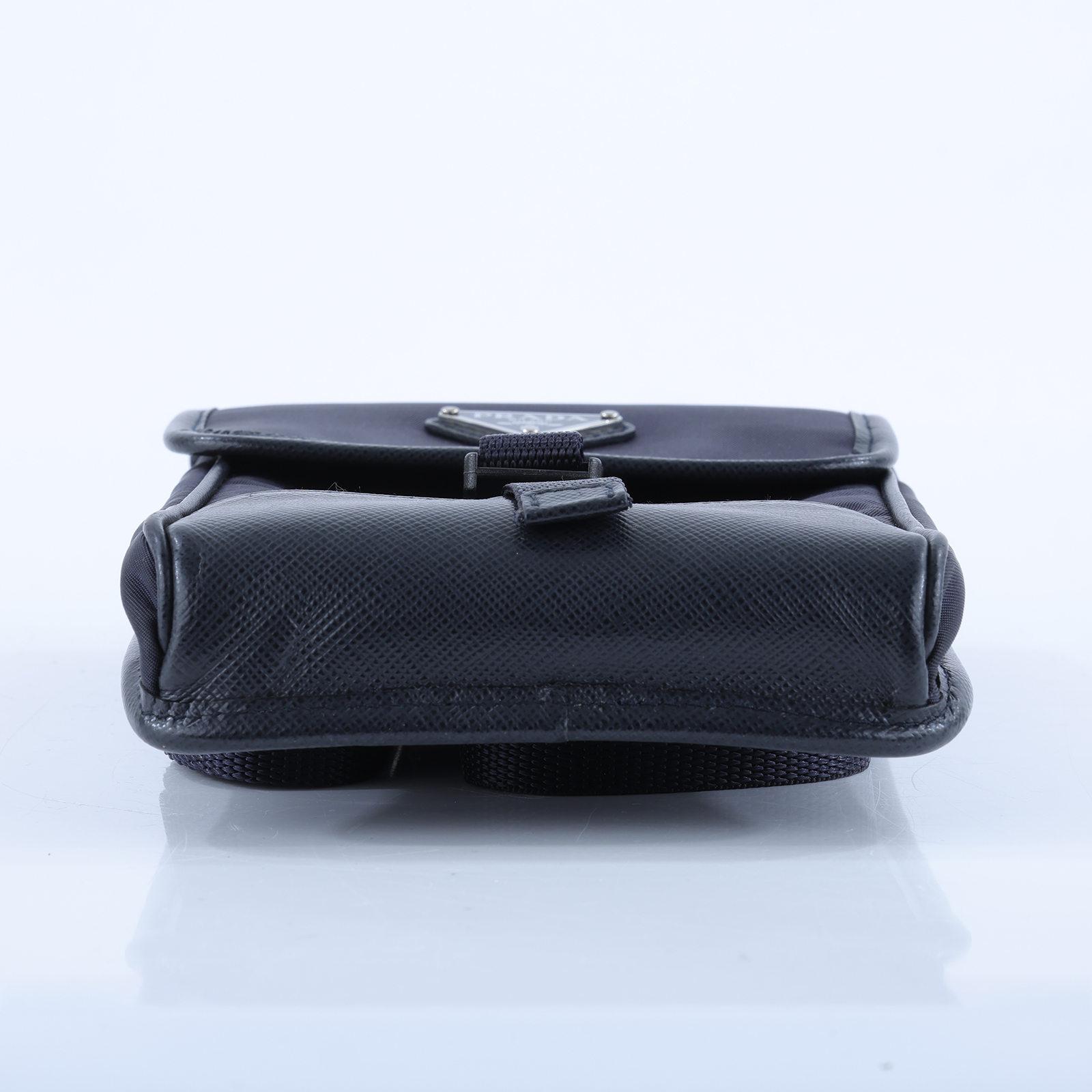普拉達 PRADA Re-Nylon Saffiano 皮革 智慧型手機 保護套 2ZH109_2DMH 深藍尼龍手機包 背帶/防塵袋/原廠盒子/保證卡