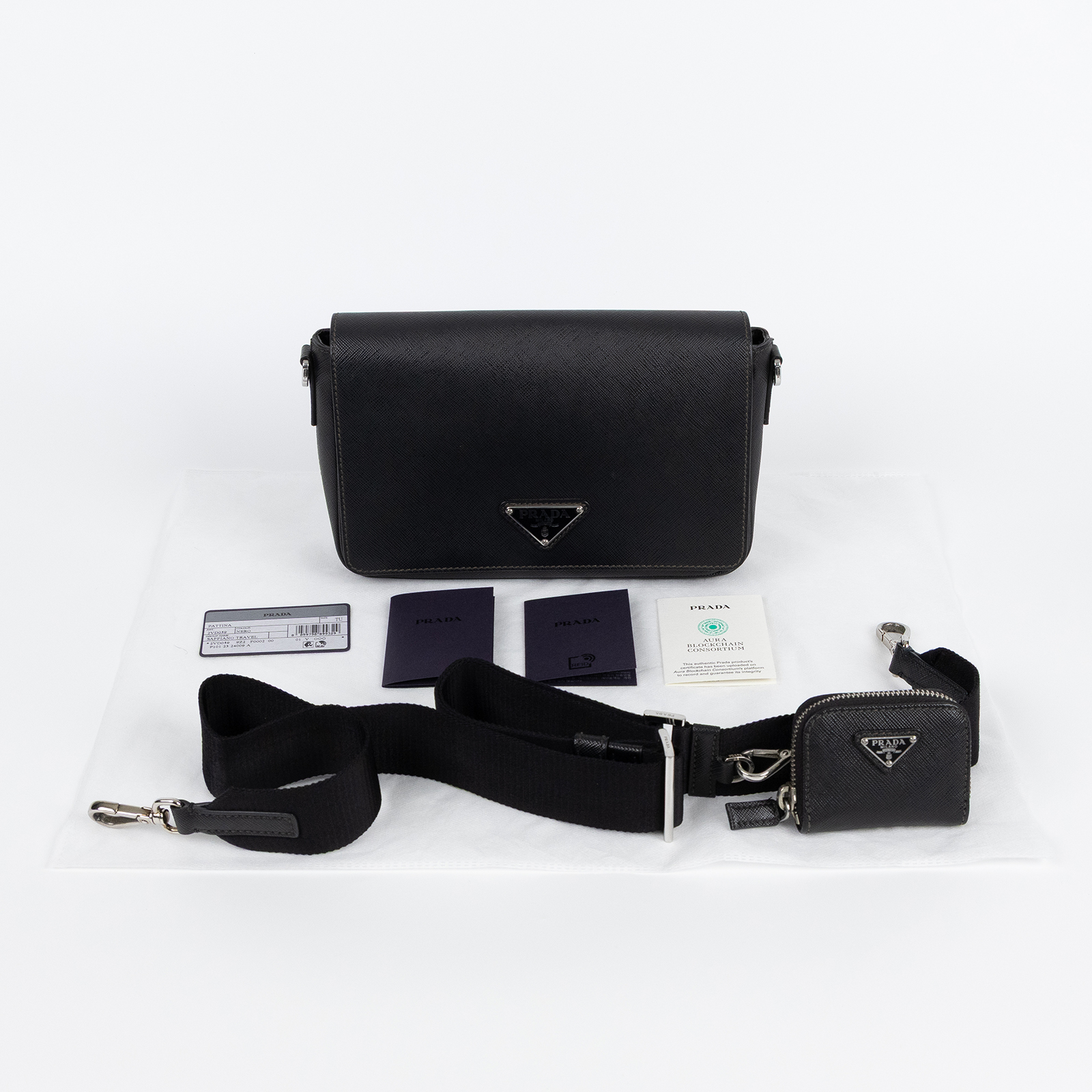 普拉達 PRADA SAFFIANO 肩背包 斜背包 2VD059_9Z2 黑PATTINA SAFFIANO皮革斜背包 保證卡/背帶/內袋