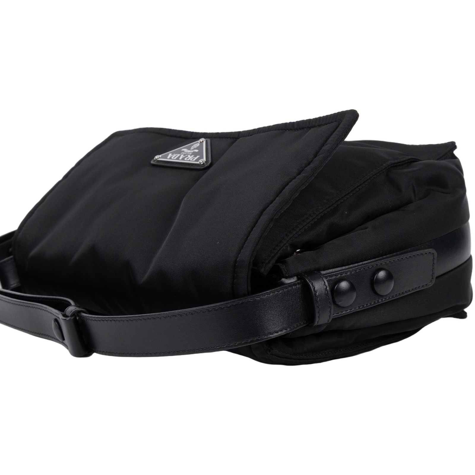 普拉達 PRADA Re-Nylon 夾棉 肩背袋 中型  1BD255_RDLN 黑尼龍郵差包 無附屬品