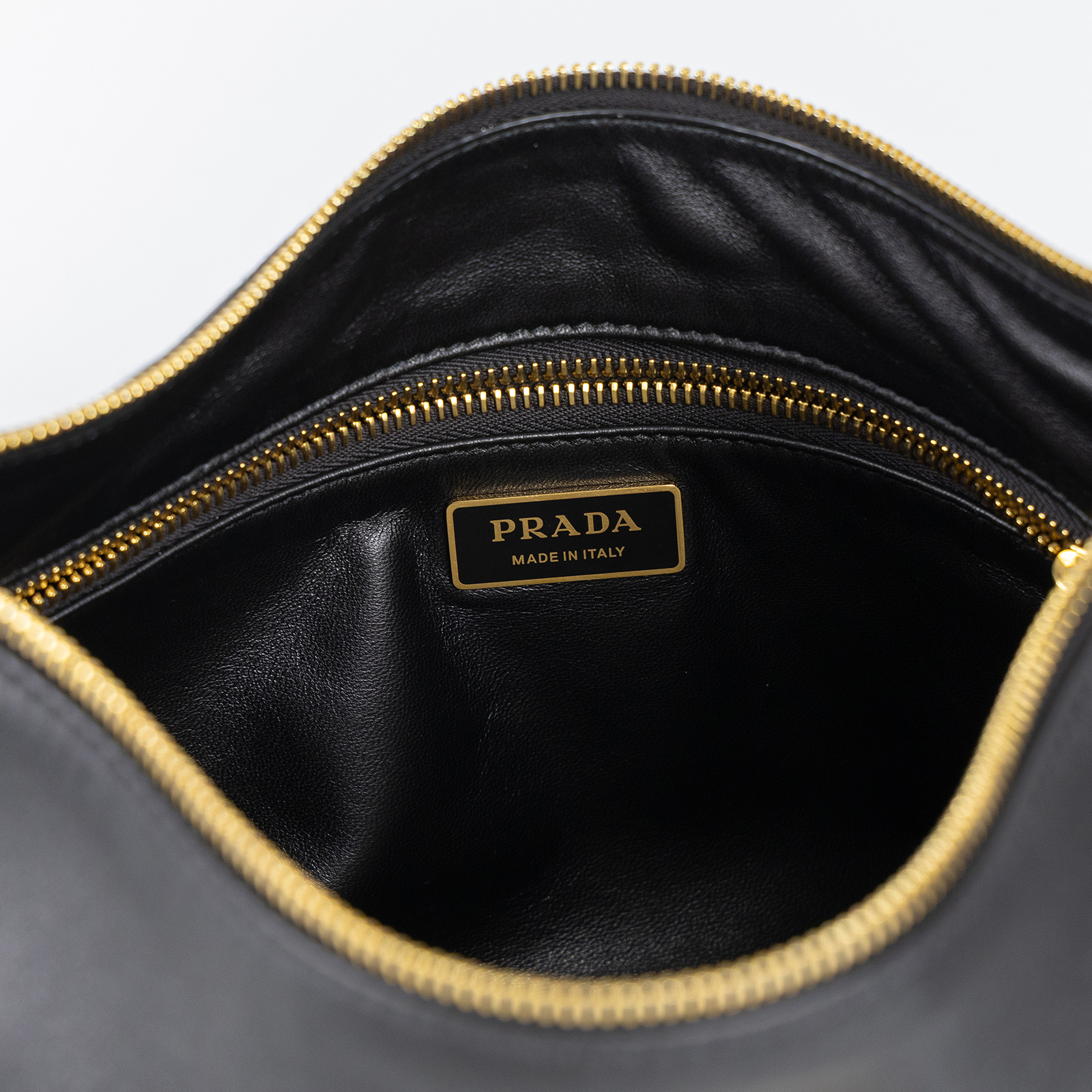 普拉達 PRADA Aimée 大號 皮革 肩背袋 肩背包 手提包 斜背包 1BC228_2CYS 黑AIMEE 大號 防塵袋