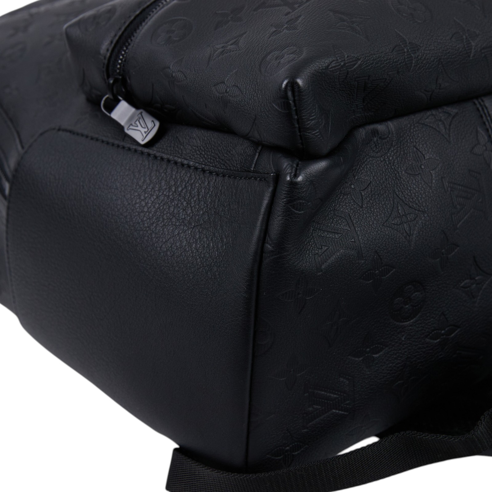 路易威登 LOUIS VUITTON Discovery 後背包 黑色 M46553 晶片款 黑原花壓紋DISCOVERY後背包 防塵袋
