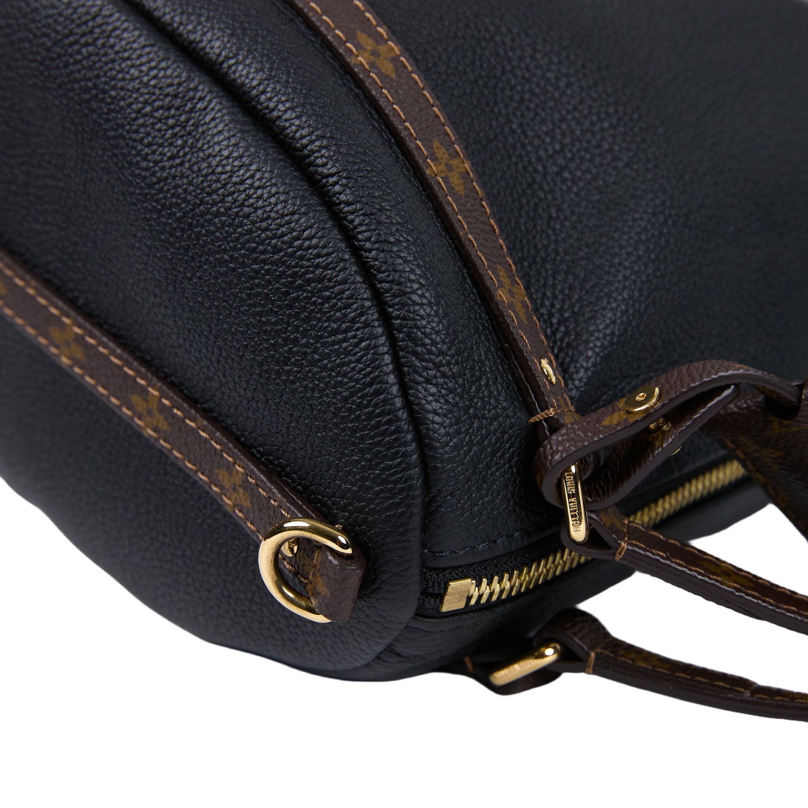 路易威登 LOUIS VUITTON Express PM 肩背包 斜背包 M26039 晶片款 黑EXPRESS PM 背帶/鎖組/購買證明正本