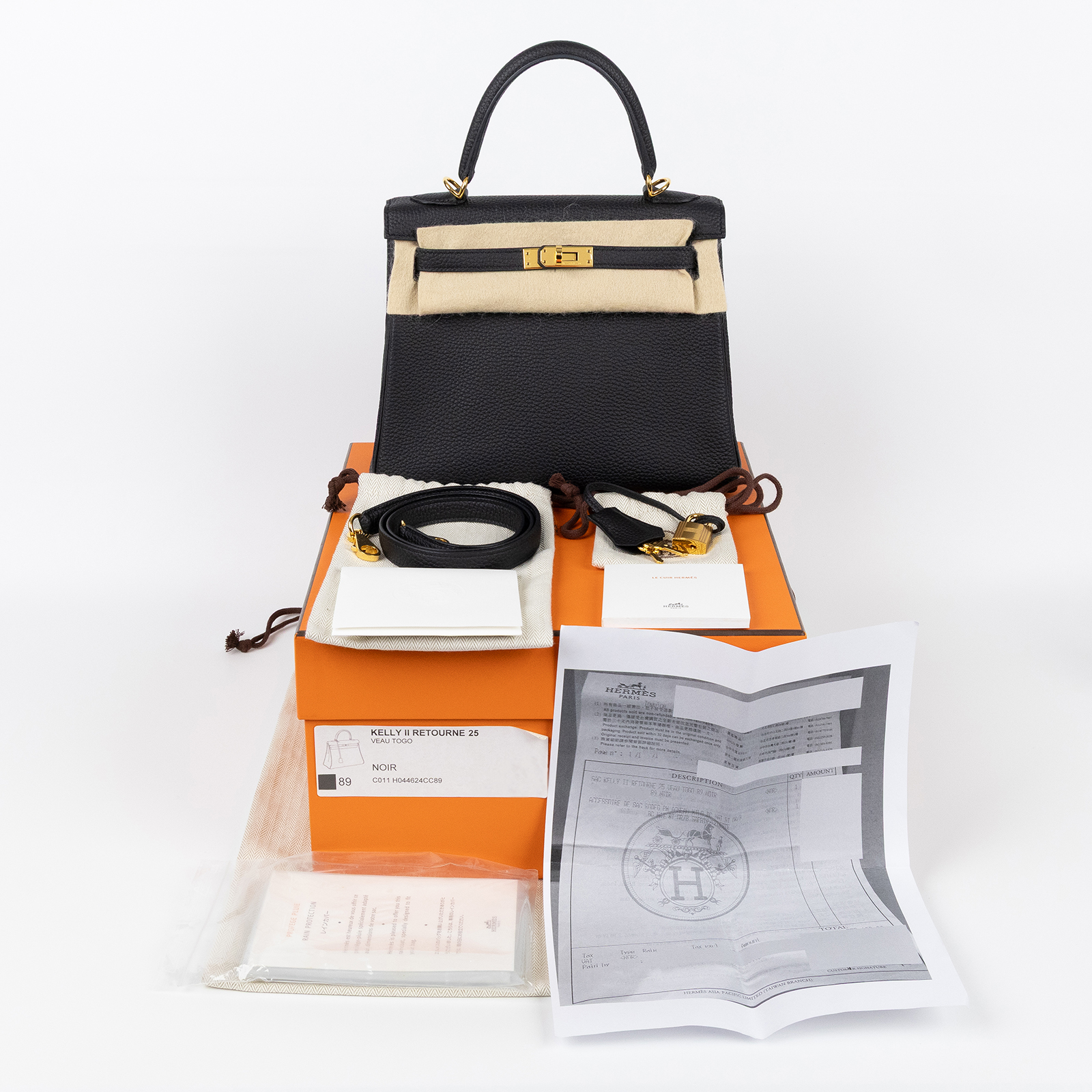 愛馬仕 Hermes Kelly Bag 凱莉包 25 黑色 金色五金 H044624CC89 /CCT474 KF  原廠盒子/防塵袋/背帶/鎖組/購買證明影本/雨衣
