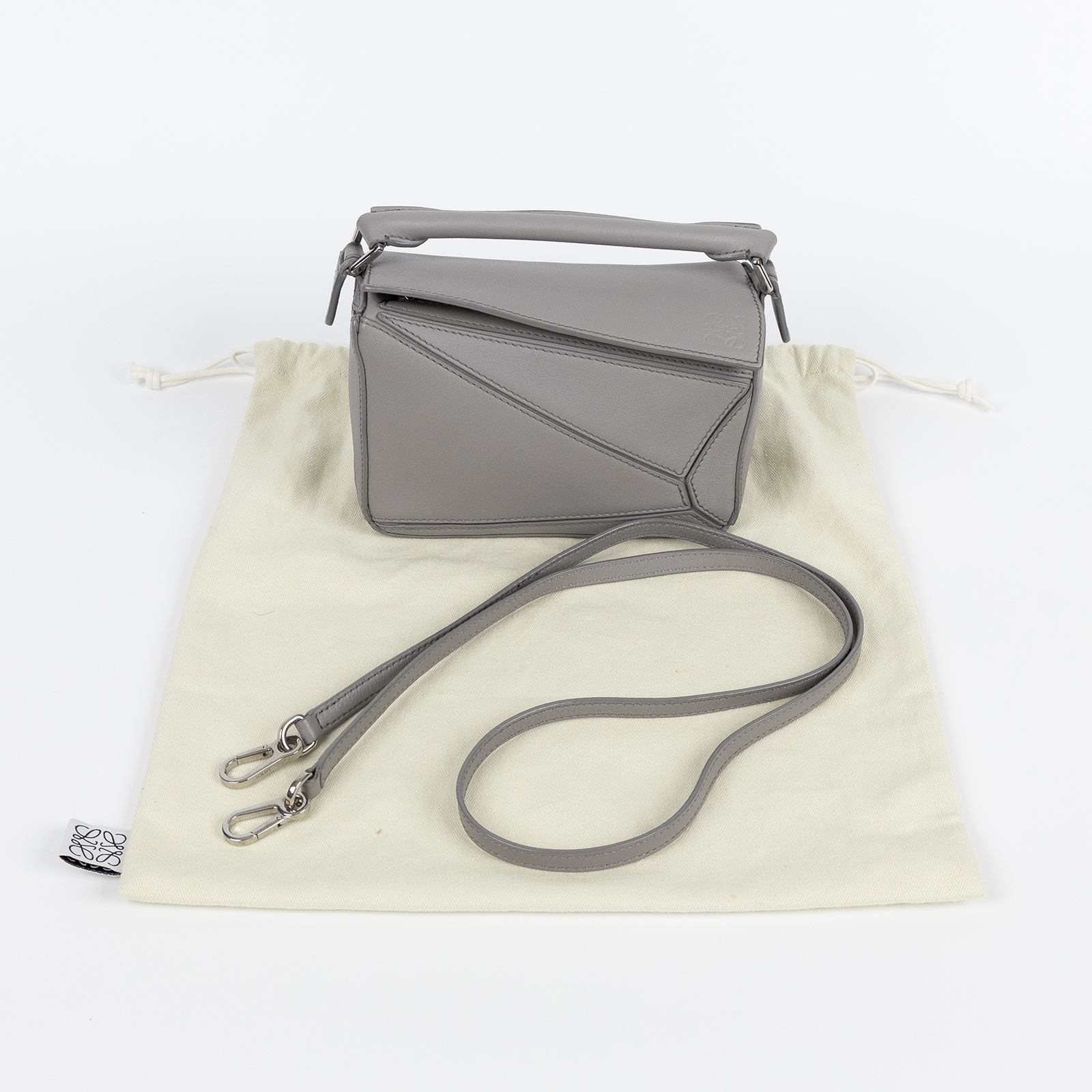羅意威 LOEWE Puzzle mini 手提 肩背包 322.30.U95 灰MINI PUZZLE 防塵袋/背帶