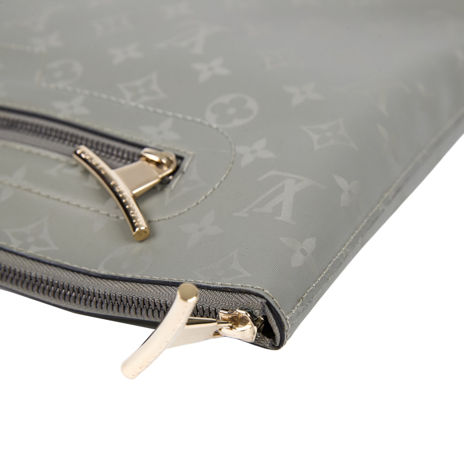 路易威登 LOUIS VUITTON Pochette Cosmos 手拿包 M63240 灰綠太空系列手拿包1 原廠盒子/防塵袋