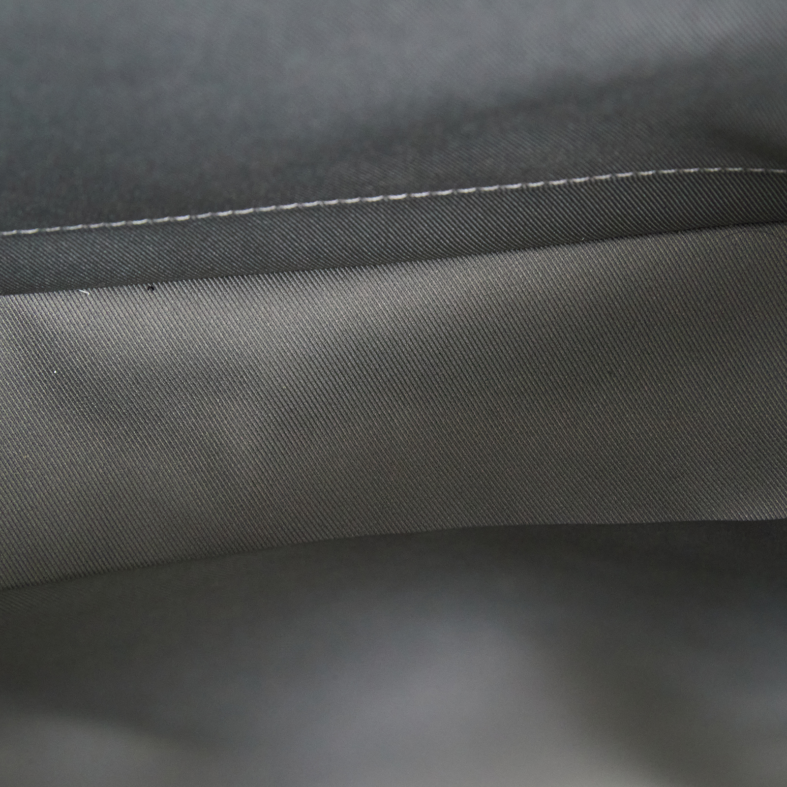 路易威登 LOUIS VUITTON Pochette Cosmos 手拿包 M63240 灰綠太空系列手拿包1 原廠盒子/防塵袋