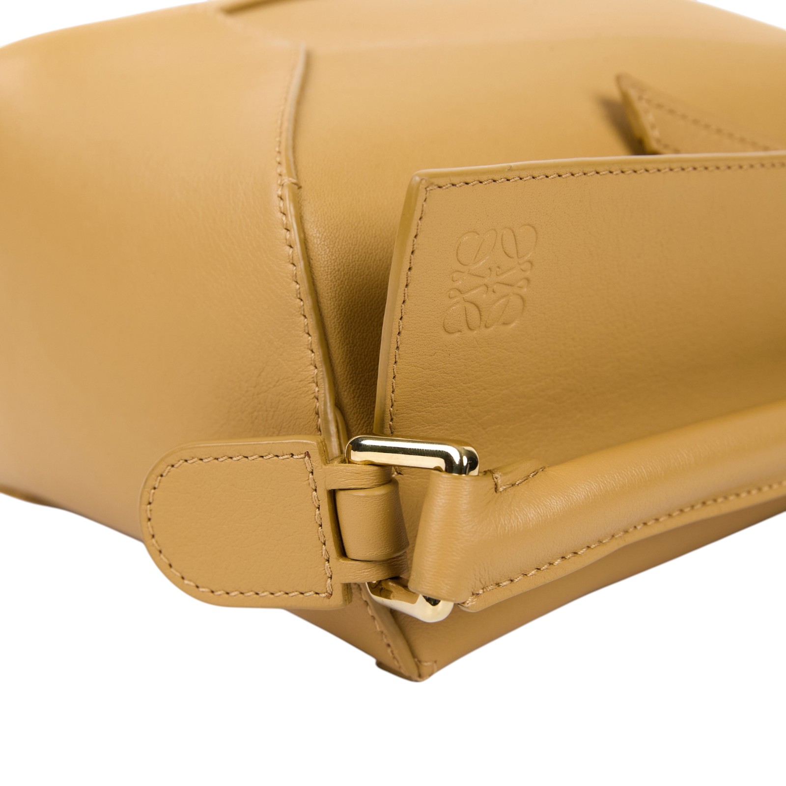 羅意威 LOEWE Small Puzzle Edge 手拿 肩背 斜背包  淺棕黃PUZZLE EDGE SMALL 背帶