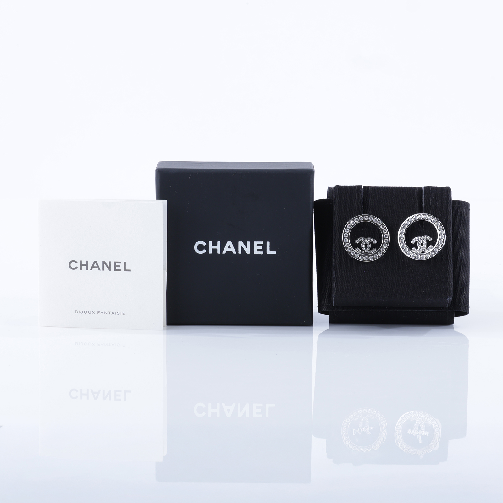 香奈兒 CHANEL 耳環 耳釘 A96562 Y02003B23V 圓雙C水鑽耳環 原廠盒子/內襯