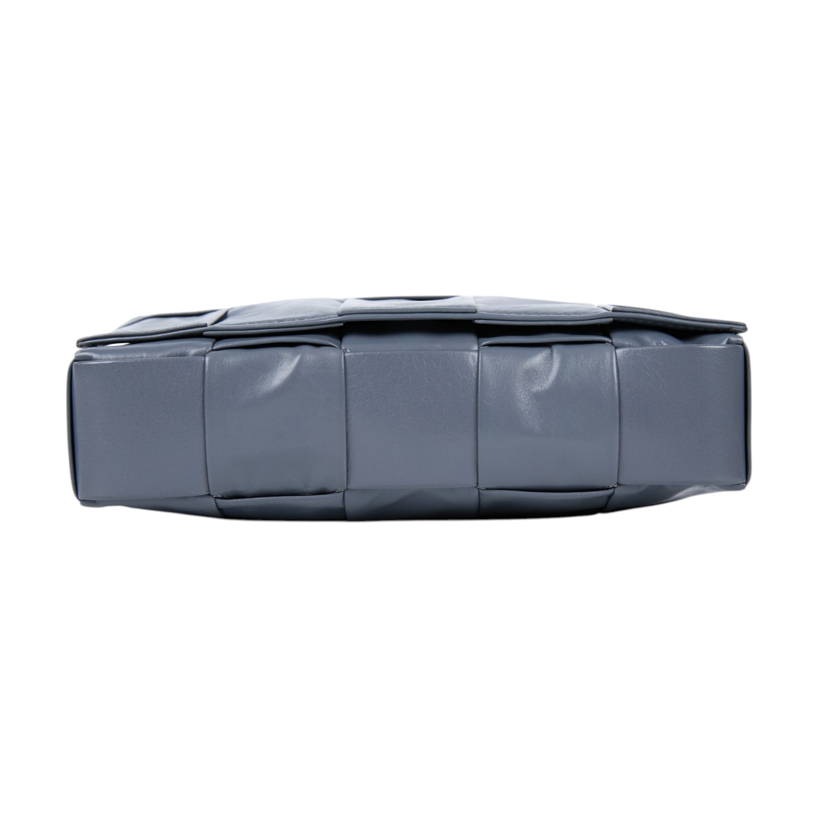 寶緹嘉 BOTTEGA VENETA Cassette 肩背包 斜背包 667298VCQ71 灰油蠟CASSETTE5x3 防塵袋