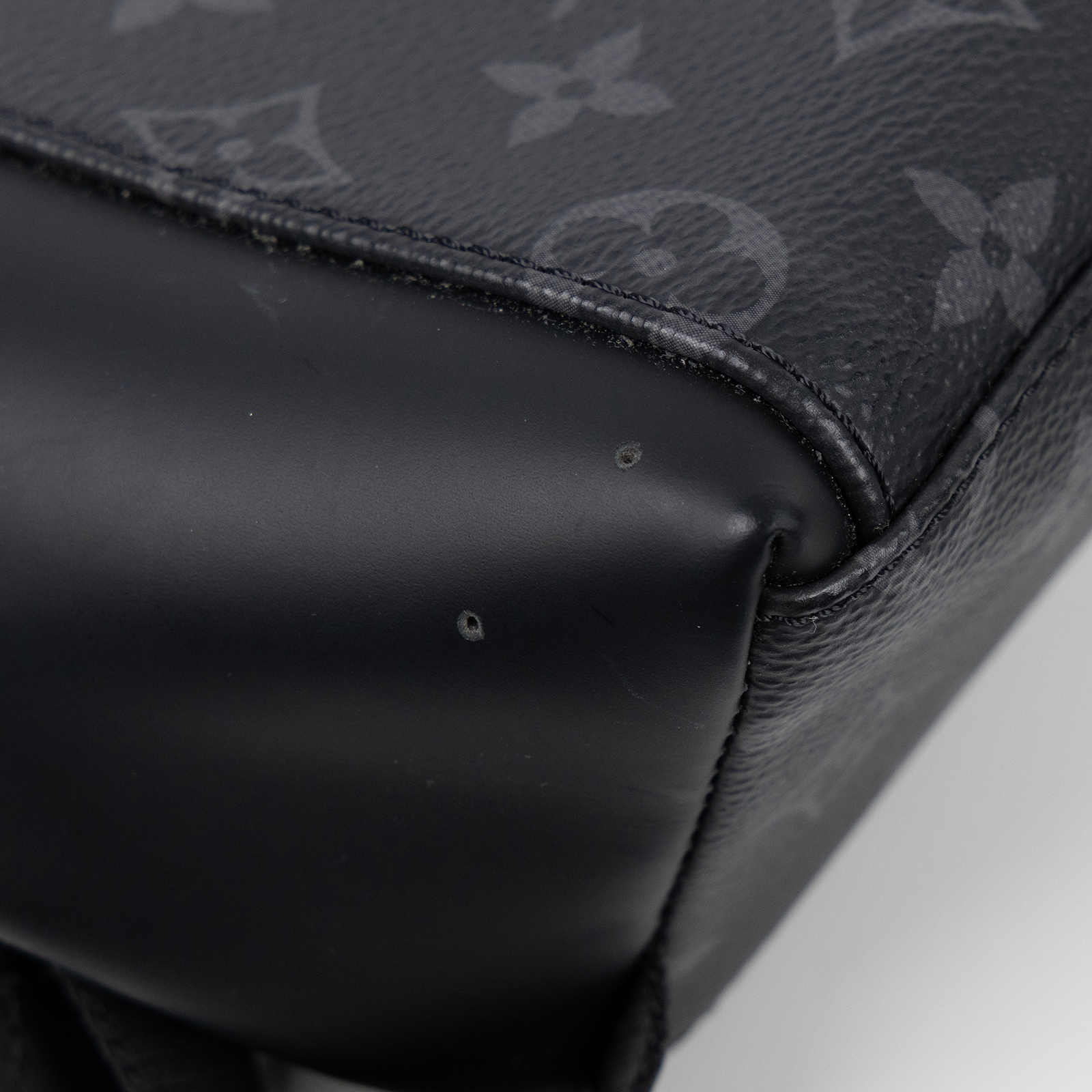 路易威登 LOUIS VUITTON Messenger PM Voyager Eclipse帆布 肩背 郵差包 黑色 M40511  防塵袋