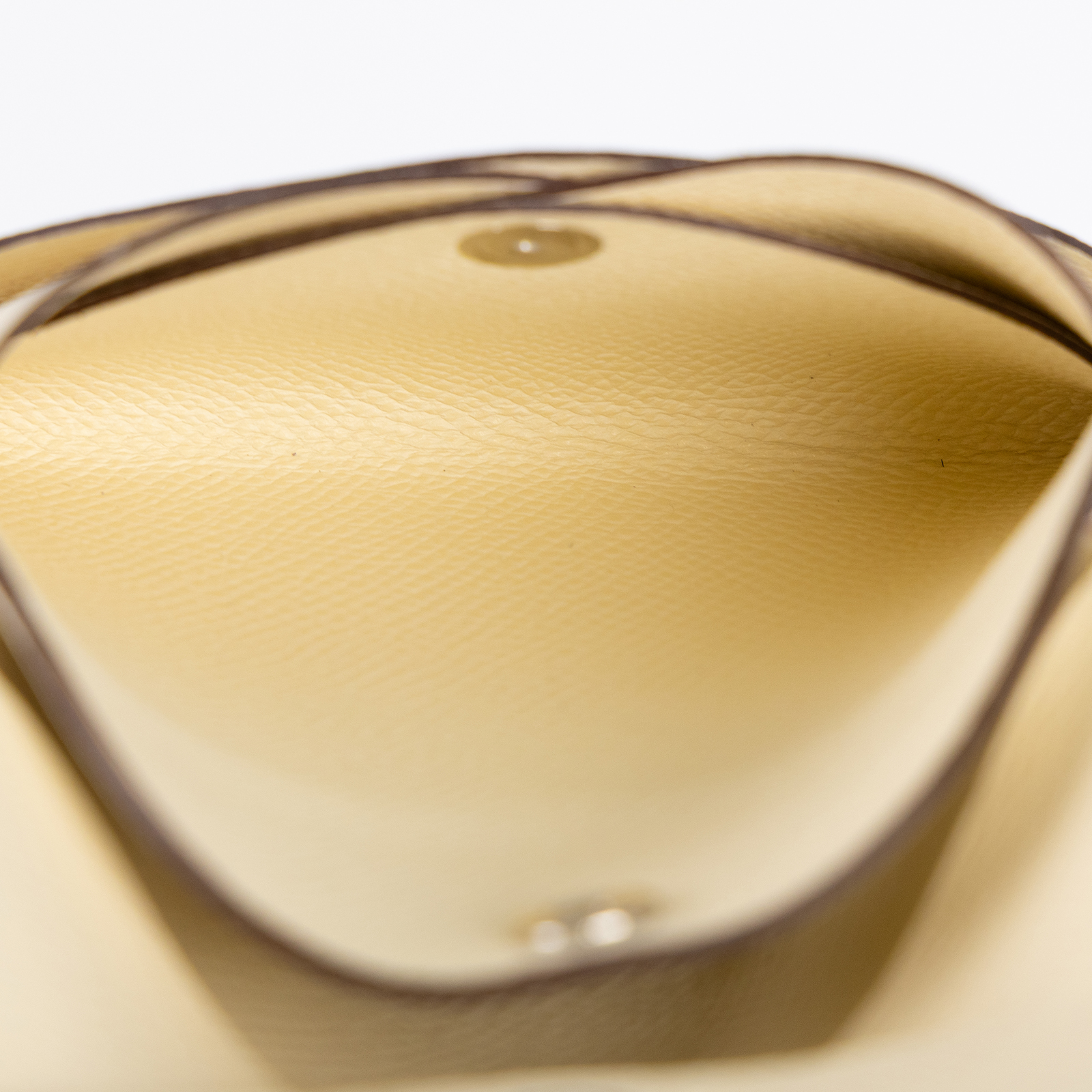 愛馬仕 Hermes Calvi Duo 卡包 CALD B MZ 001CS B刻奶昔白CALVI DUO 原廠盒子
