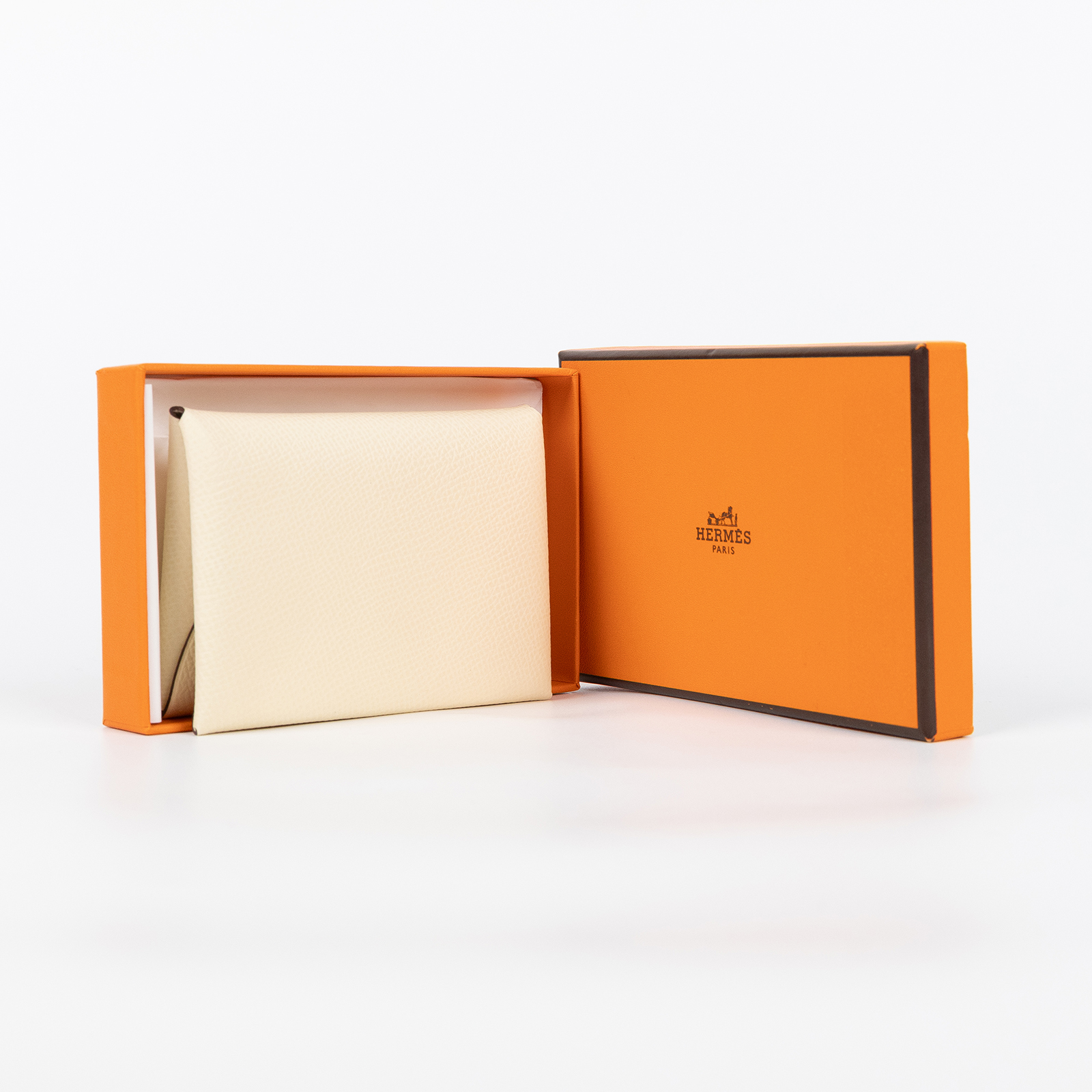 愛馬仕 Hermes Calvi Duo 卡包 CALD B MZ 001CS B刻奶昔白CALVI DUO 原廠盒子