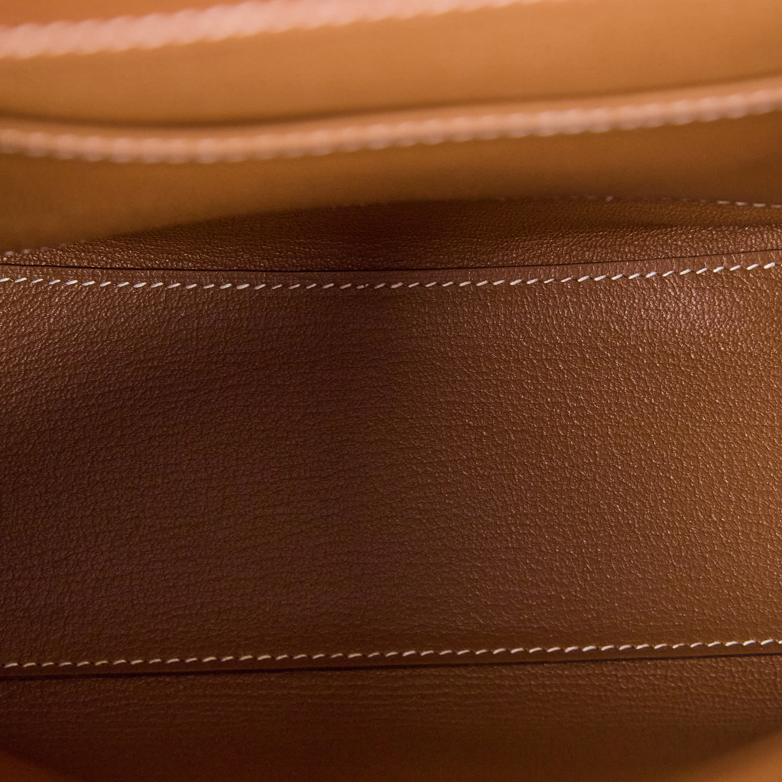 愛馬仕 Hermes Kelly Ado 後背包 金色五金 金棕色 H079015CC37 / Y刻 金棕KELLY ADO 防塵袋/原廠盒子/購買證明