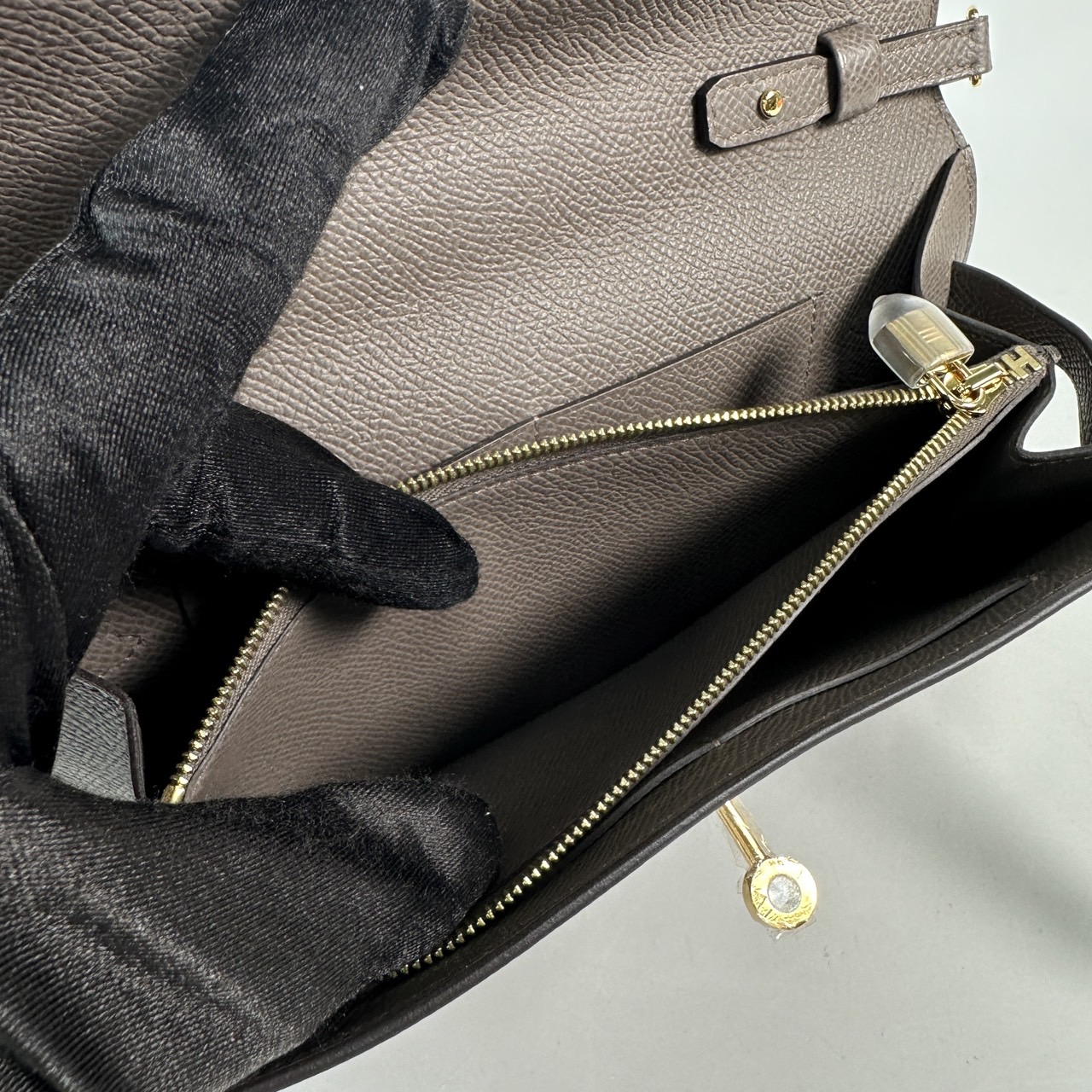 愛馬仕 Hermes Kelly to go 長夾肩背包 KLG W刻 錫器灰 KELLY TO GO 原廠盒子