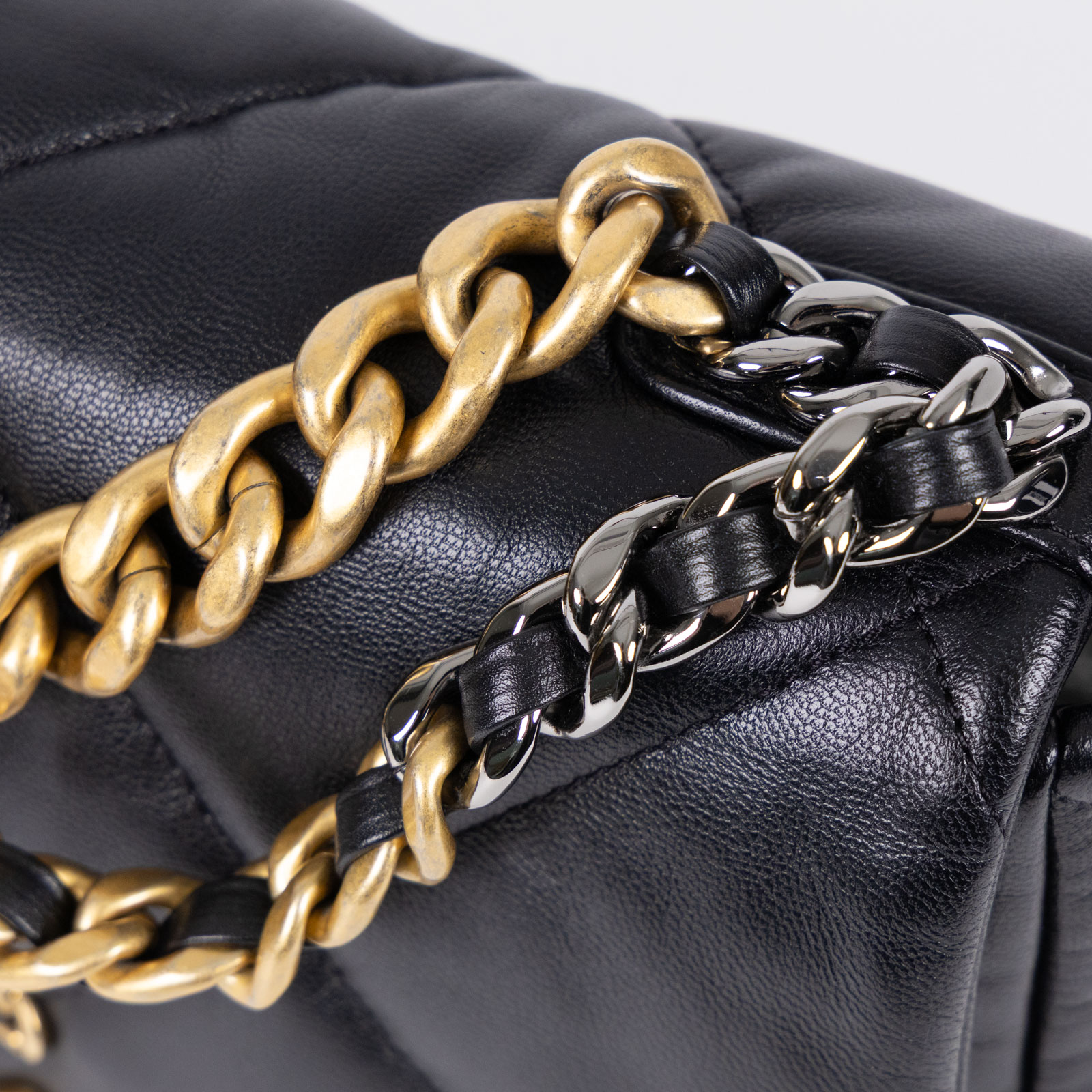 香奈兒 CHANEL 19 口蓋包 菱格紋 金銀鍊帶 手提 肩背包 AS1160 30開黑羊19包 26CM 原廠盒子/防塵袋/保證卡