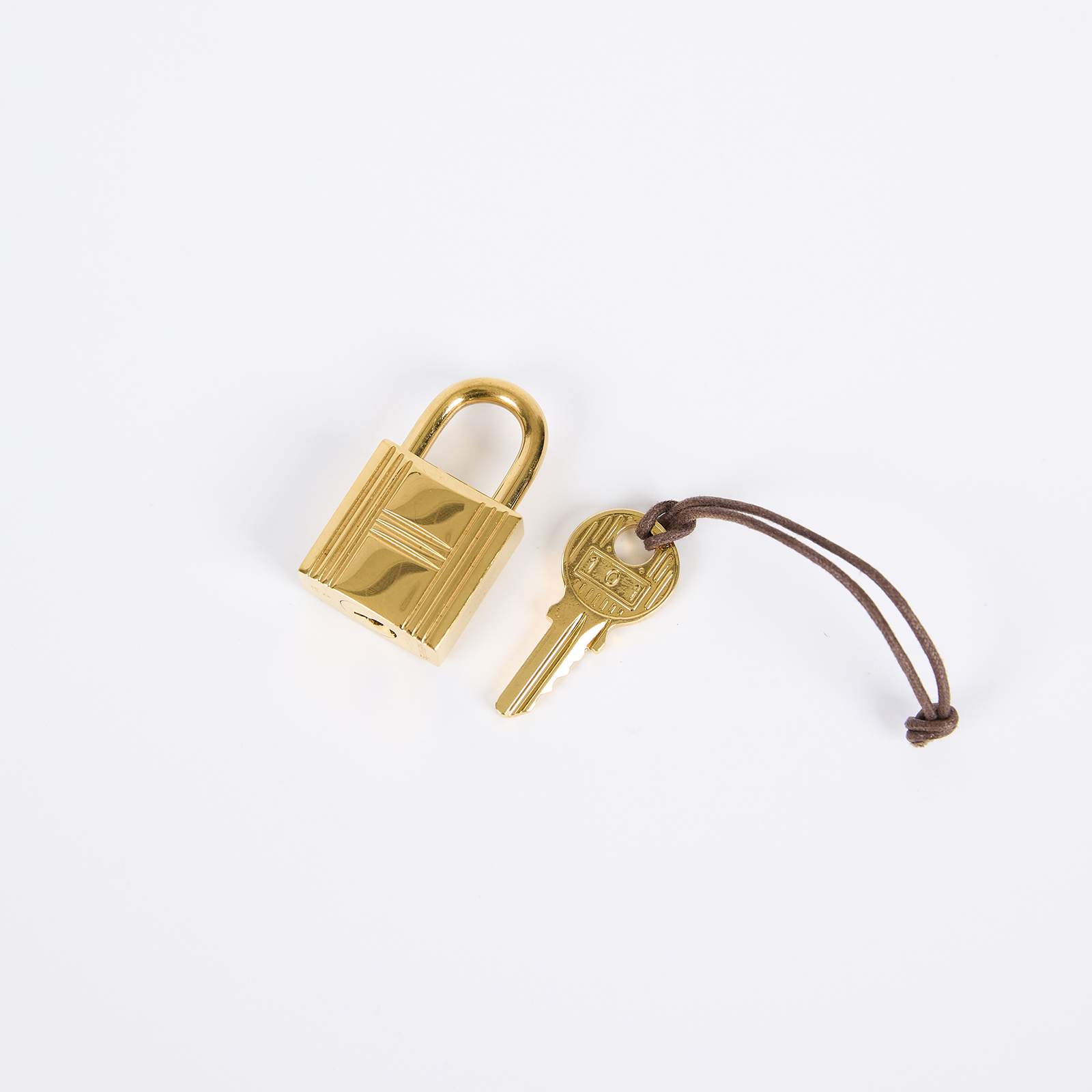 愛馬仕 Hermes Picotin Lock 22 菜籃子包 PT22 黑金PICOTIN22 Z刻 防塵袋/鎖組