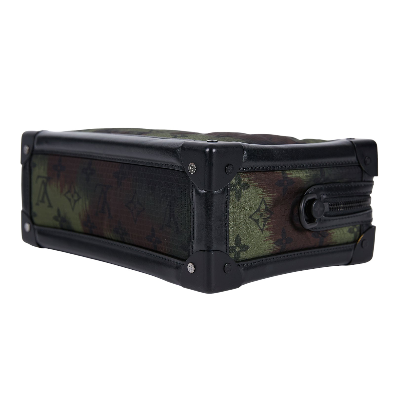 路易威登 LOUIS VUITTON Soft Trunk M56428 迷彩SOFT TRUNK 包 背帶