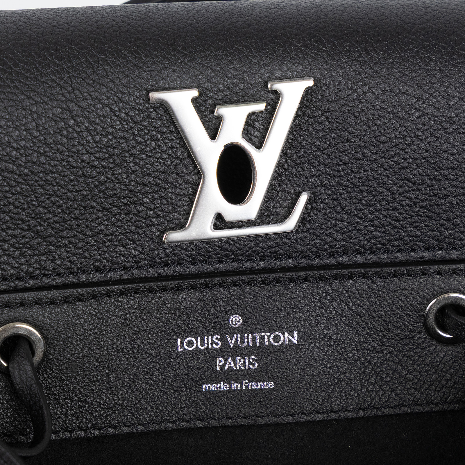 路易威登 LOUIS VUITTON Lockme Backpack 翻蓋 束口 後背包 M41815 黑LOCKME後背包 原廠盒子/防塵袋